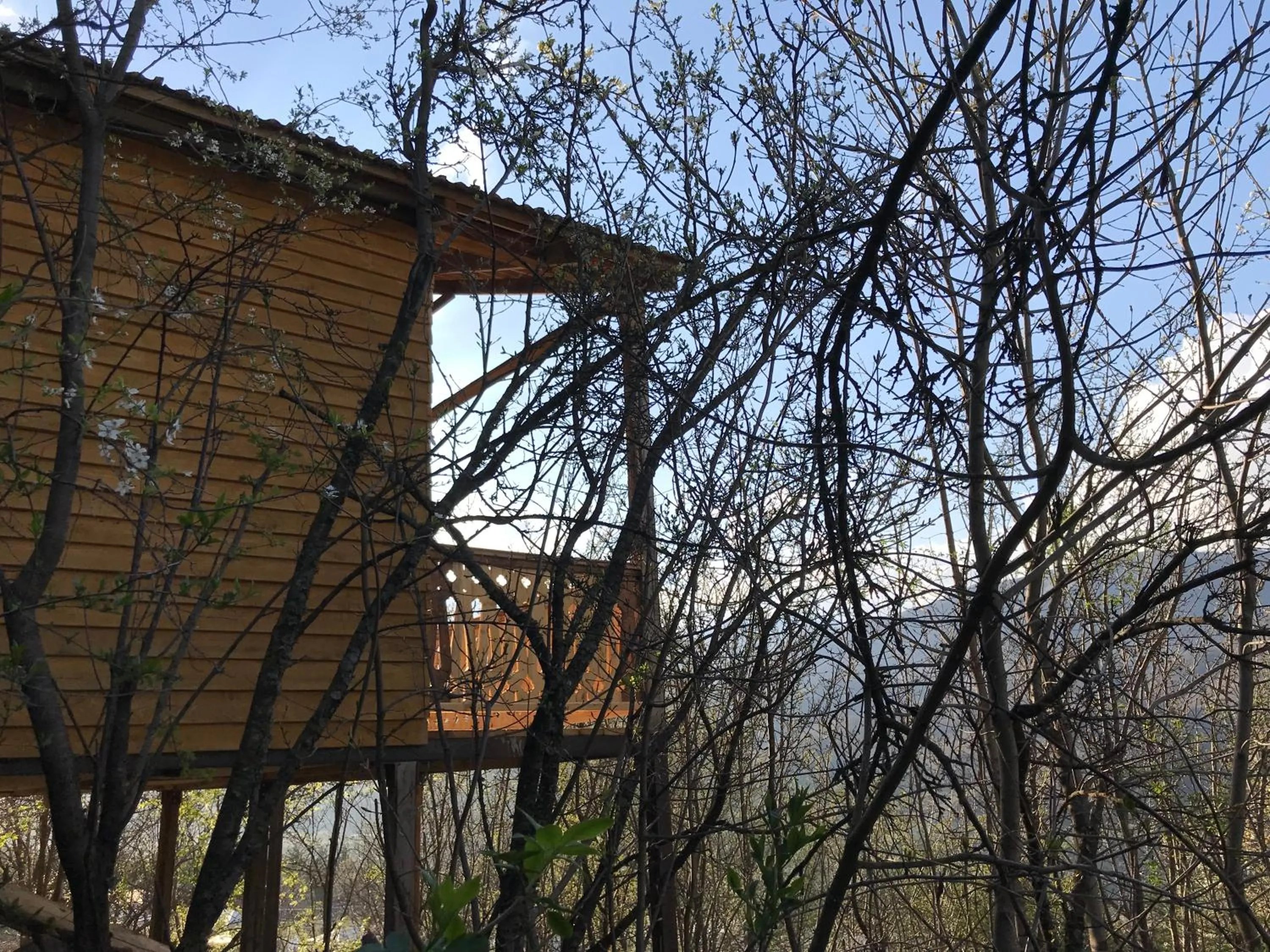 Property building in Verin Tun