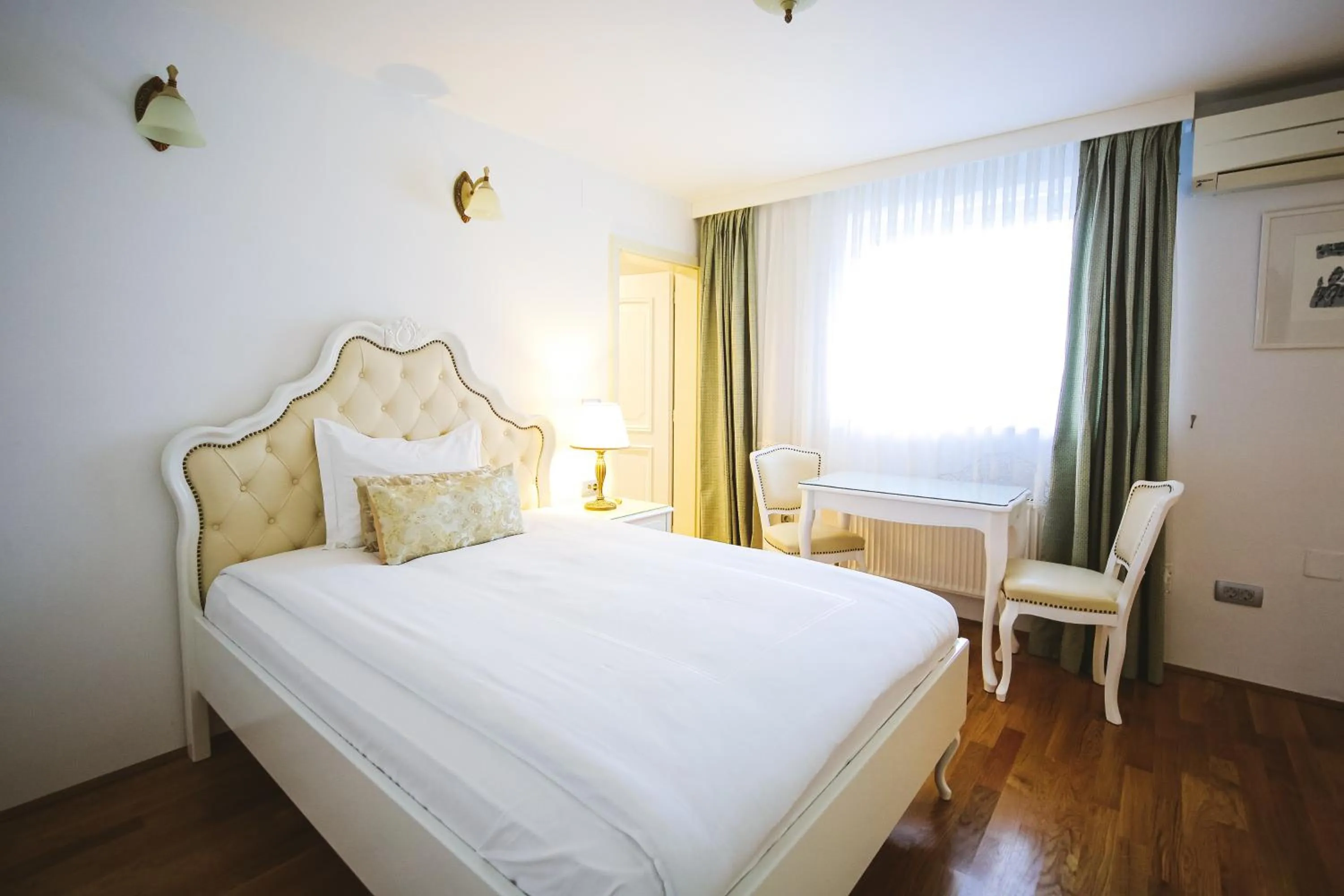 Bed in ApartHotel Vila Minka