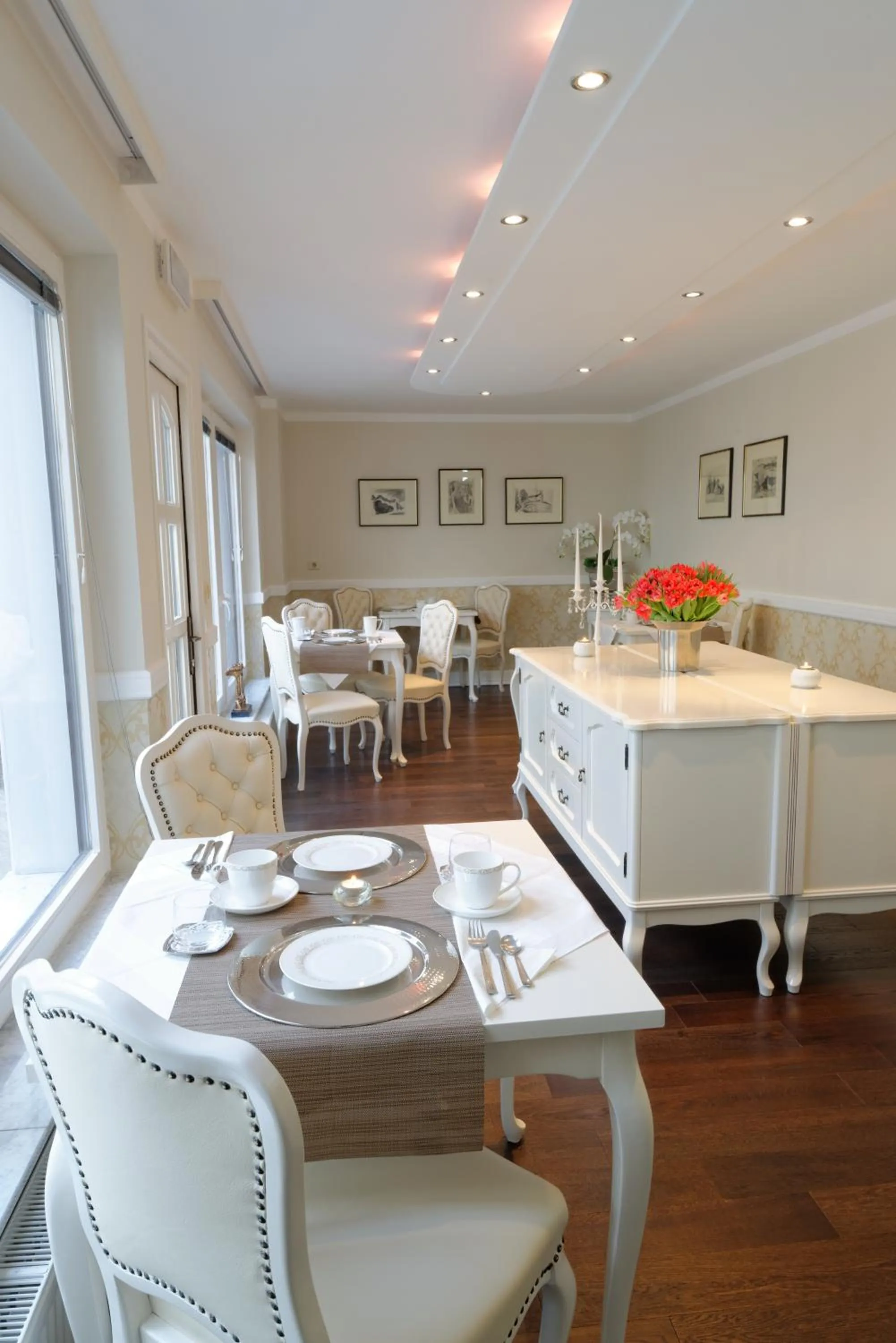 Restaurant/places to eat in ApartHotel Vila Minka