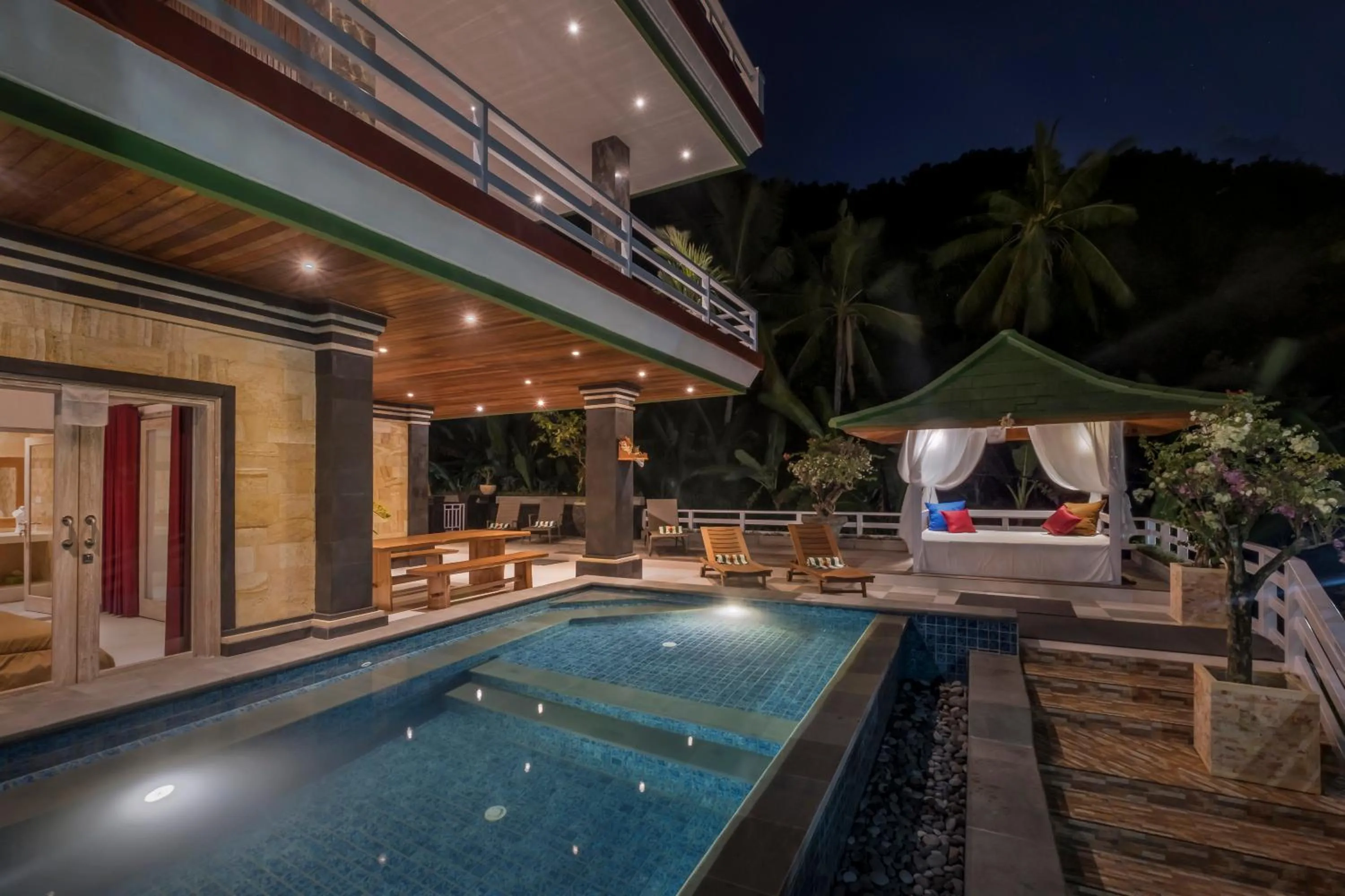 Pool view in Villa Suari I