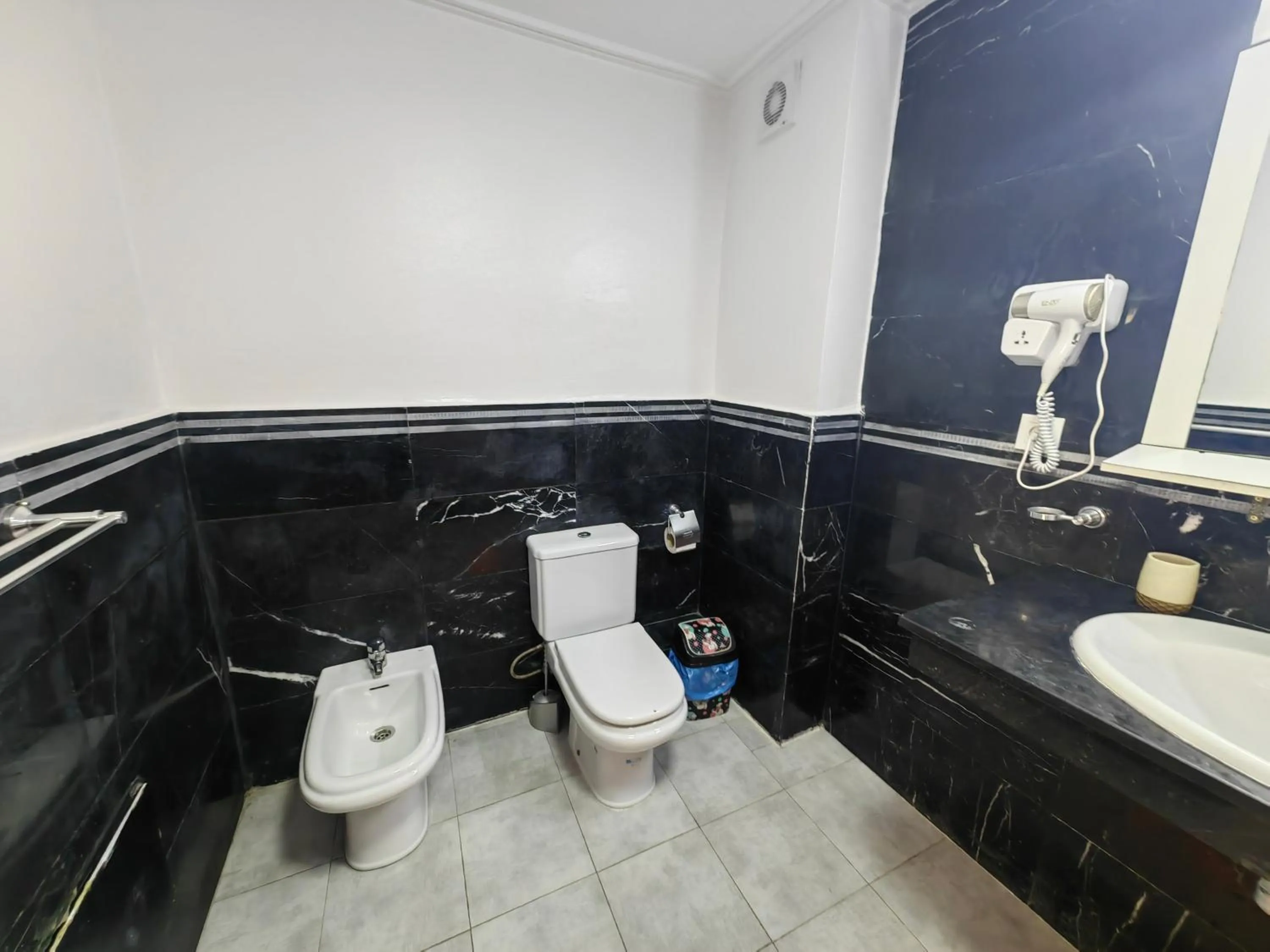 Shower in City Bleu Maroc