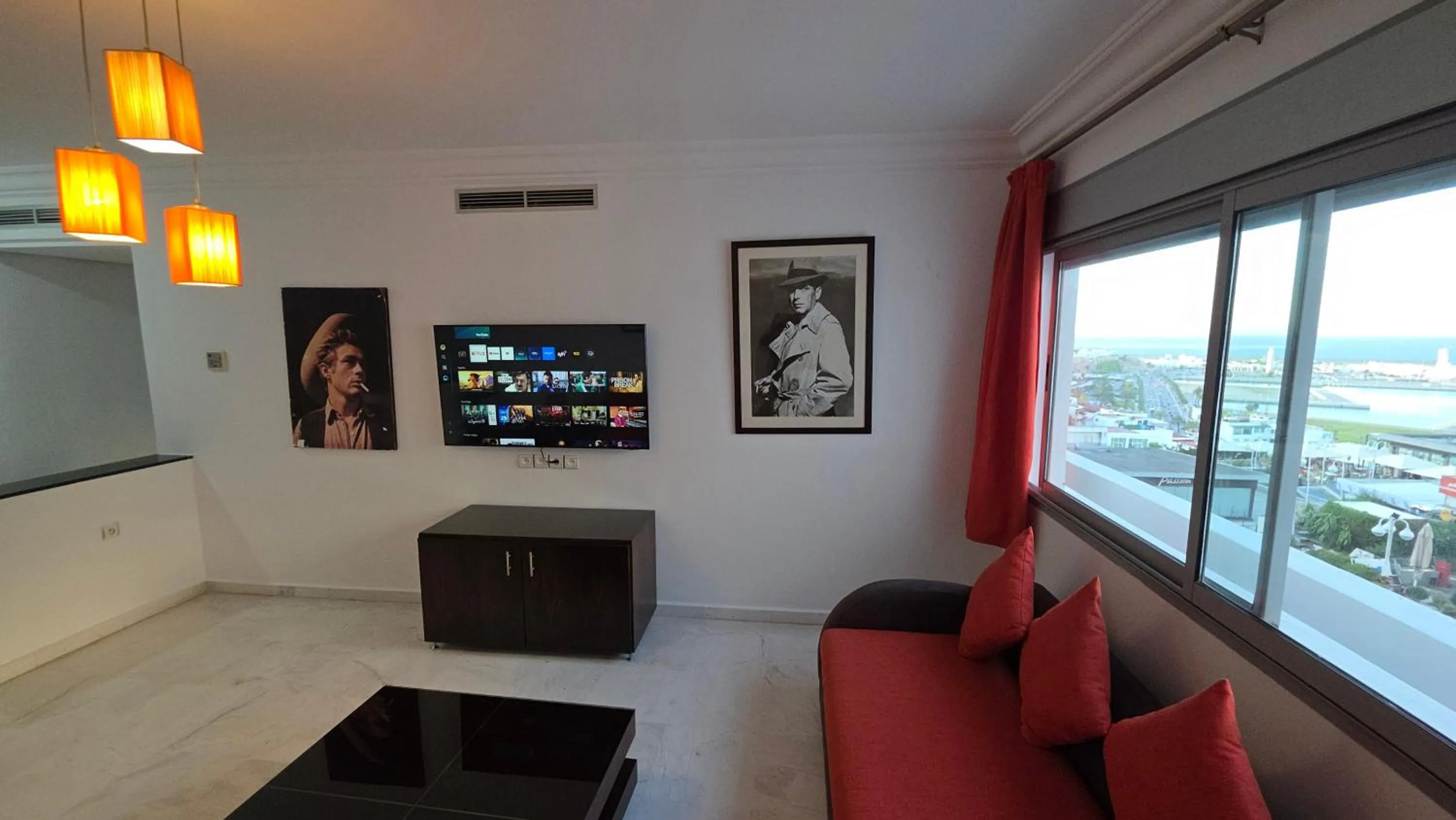 Communal lounge/ TV room in City Bleu Maroc