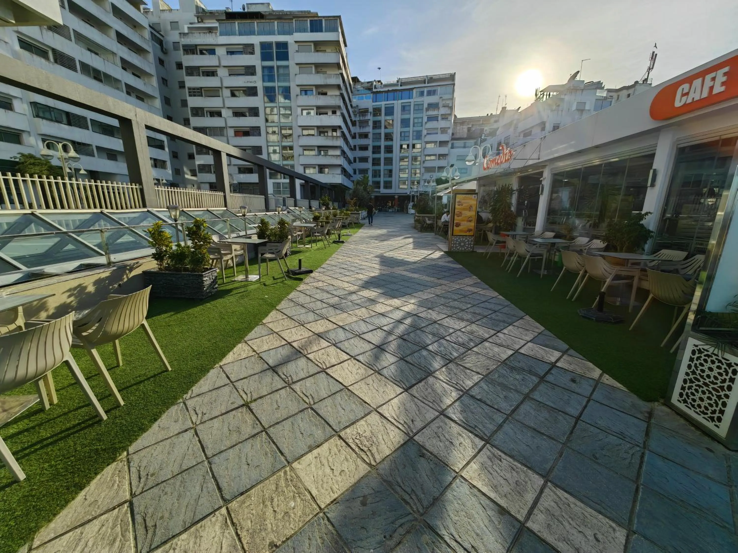 Restaurant/places to eat in City Bleu Maroc