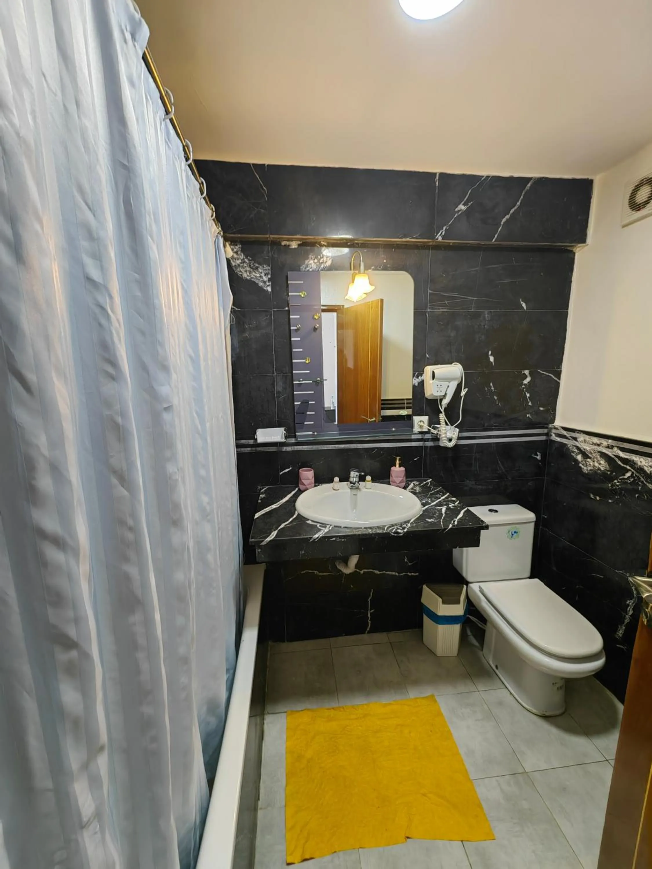 Shower in City Bleu Maroc