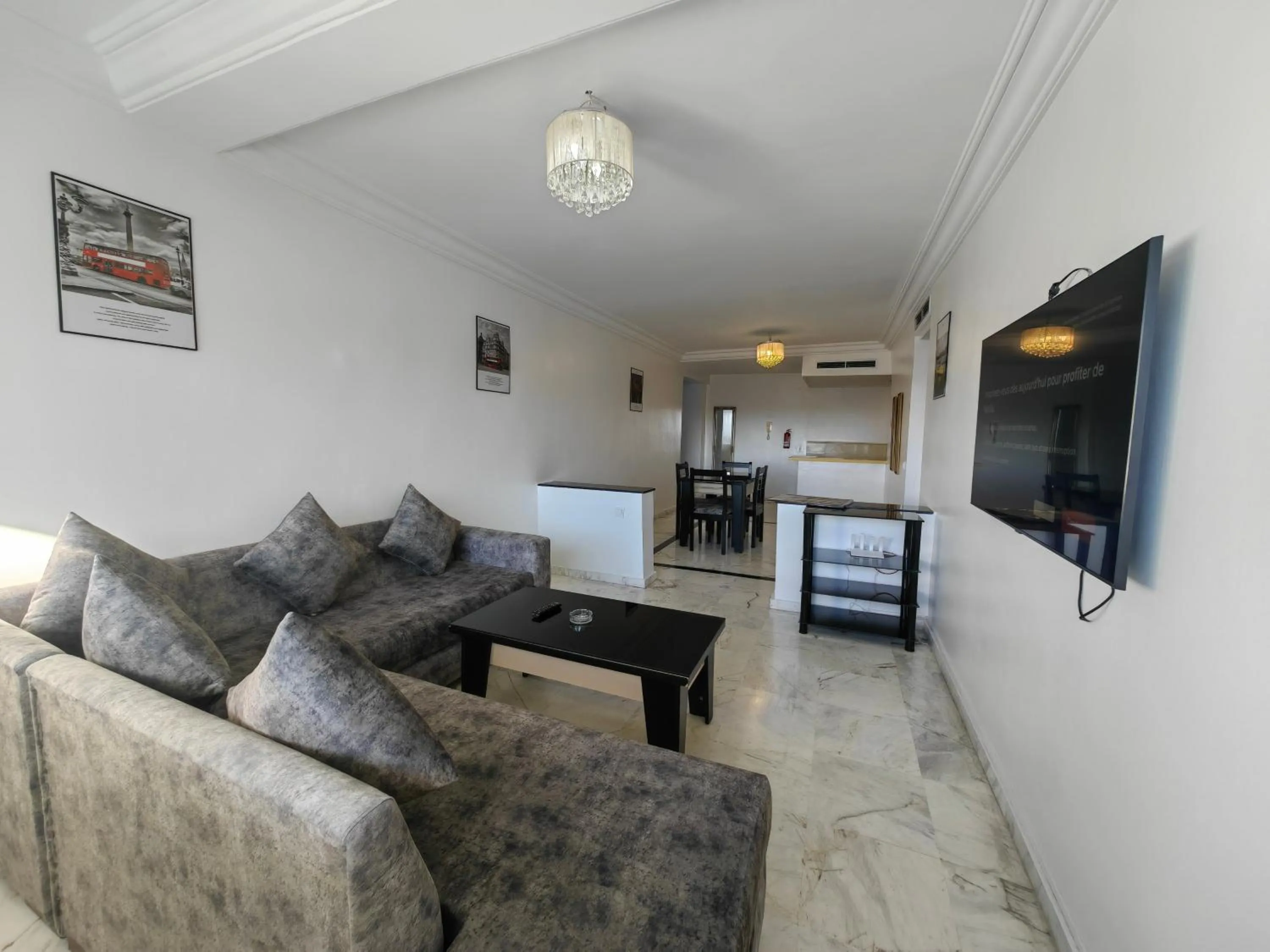 Communal lounge/ TV room in City Bleu Maroc