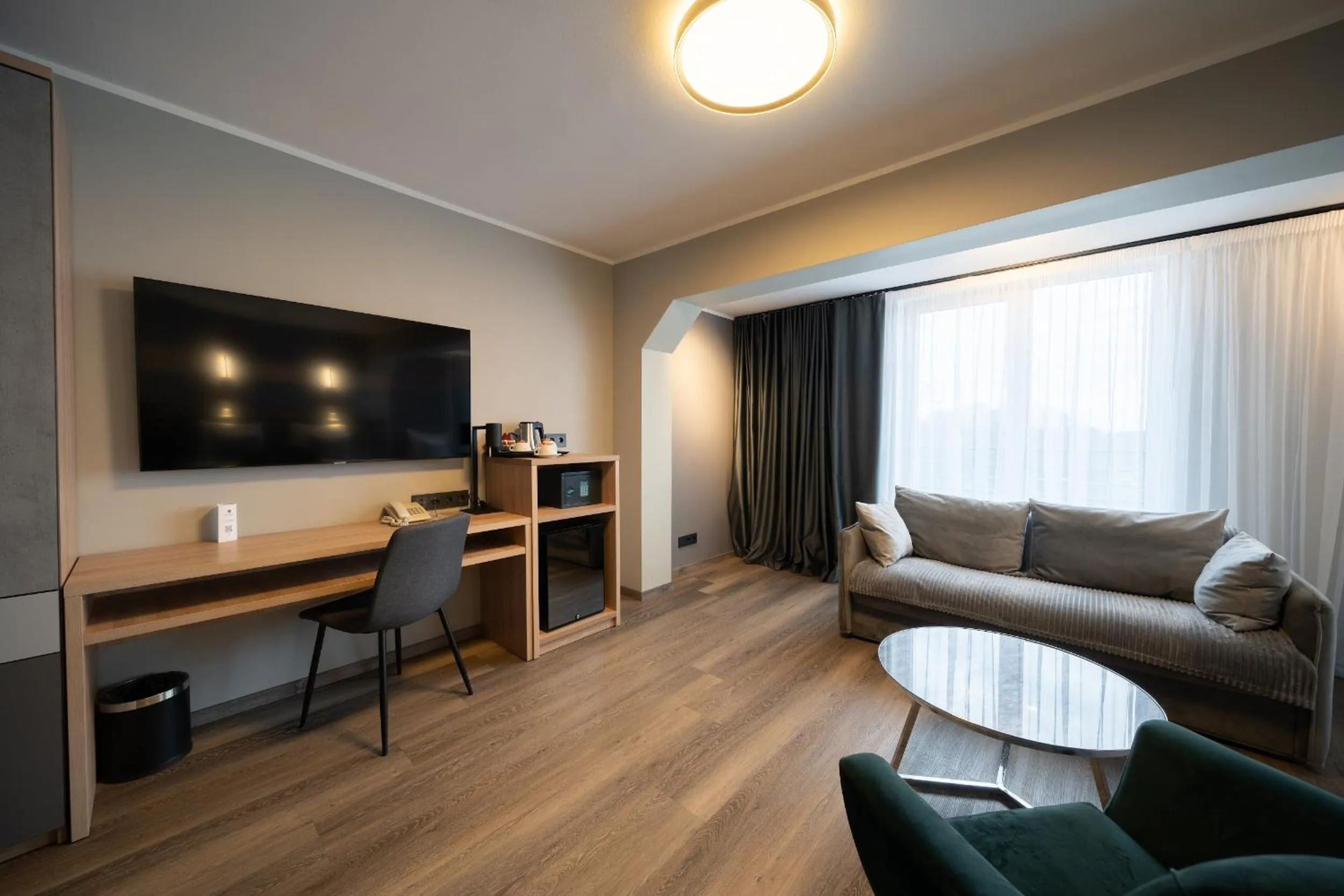 TV and multimedia in Bellevue Park Hotel Riga with FREE Parking