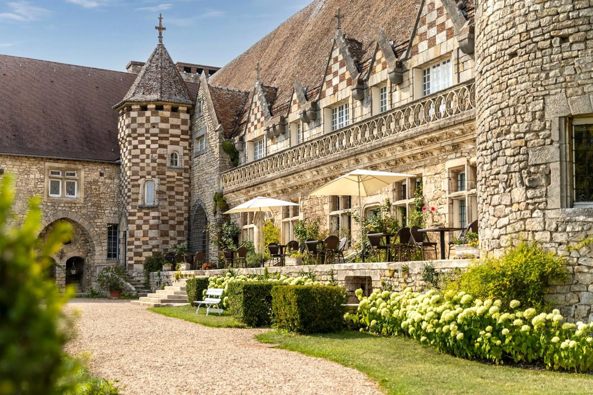 Property building in Hattonchatel Château & Restaurant La Table du Château