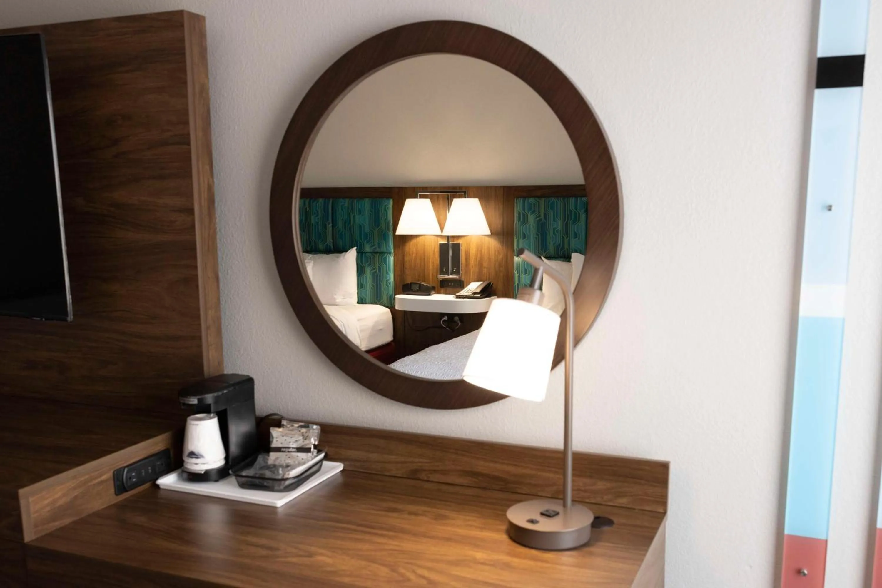 Bedroom, Bed in Hampton Inn Kent/Akron Area