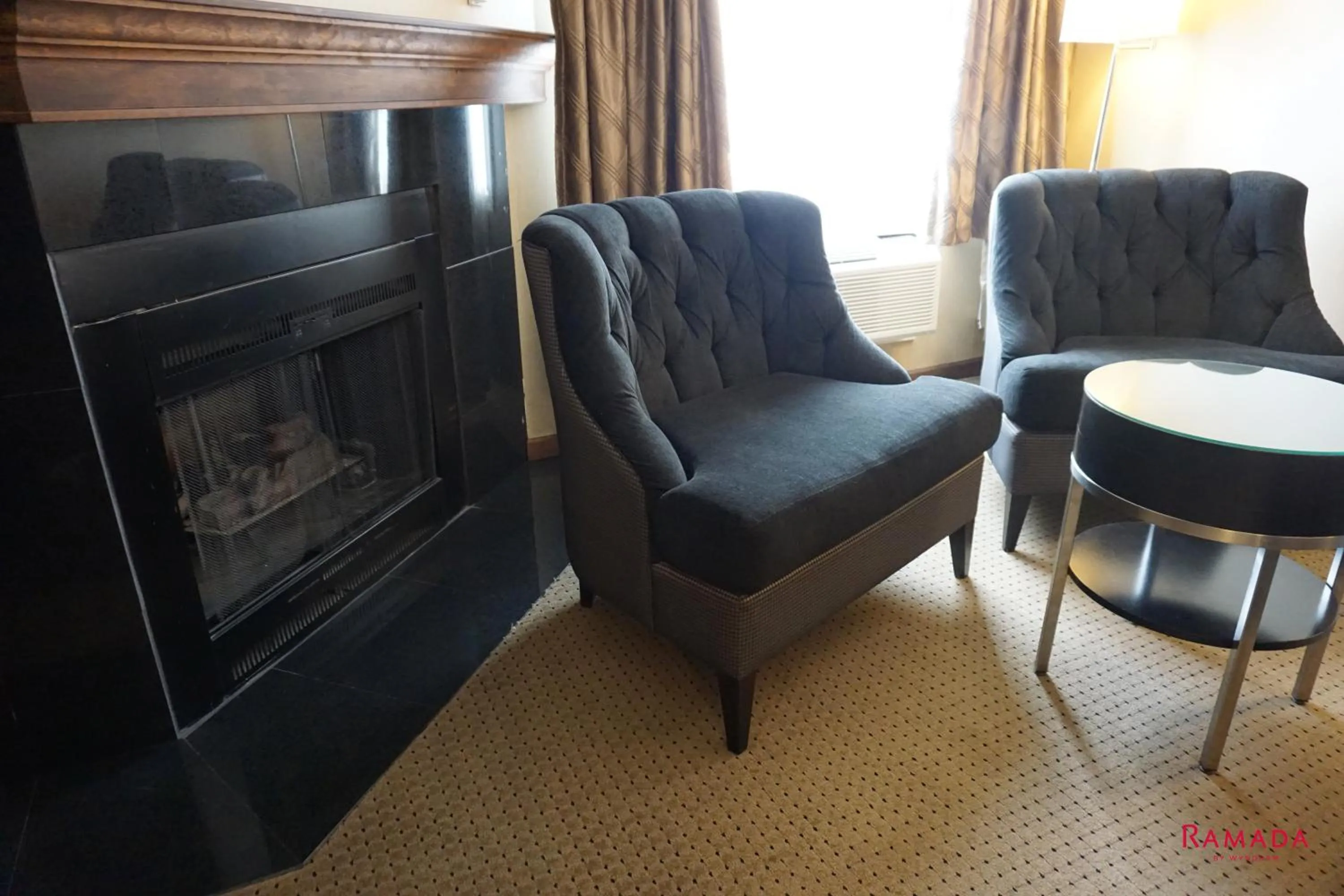 Ramada by Wyndham Kelowna Hotel & Conference Center