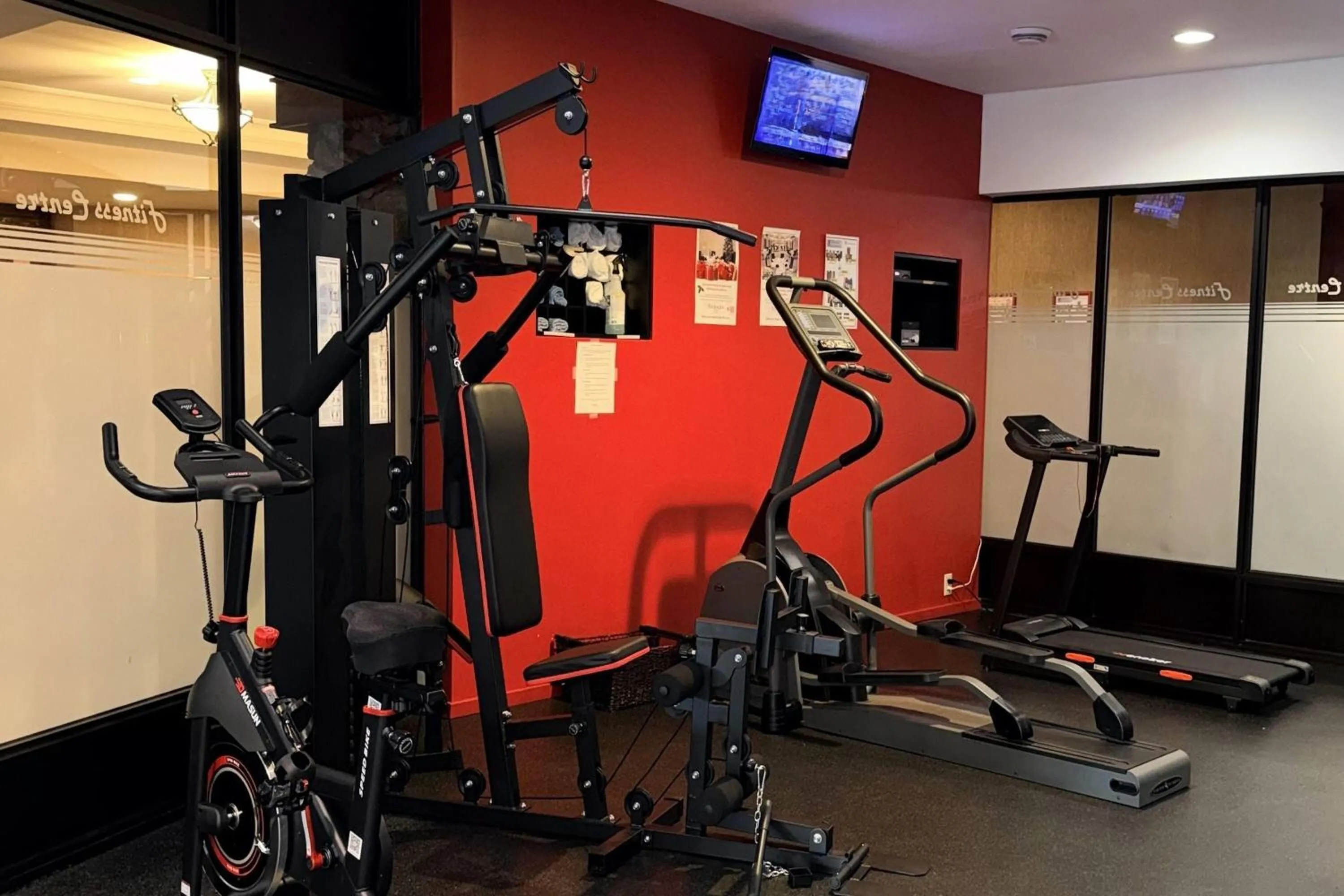 Ramada by Wyndham Kelowna Hotel & Conference Center