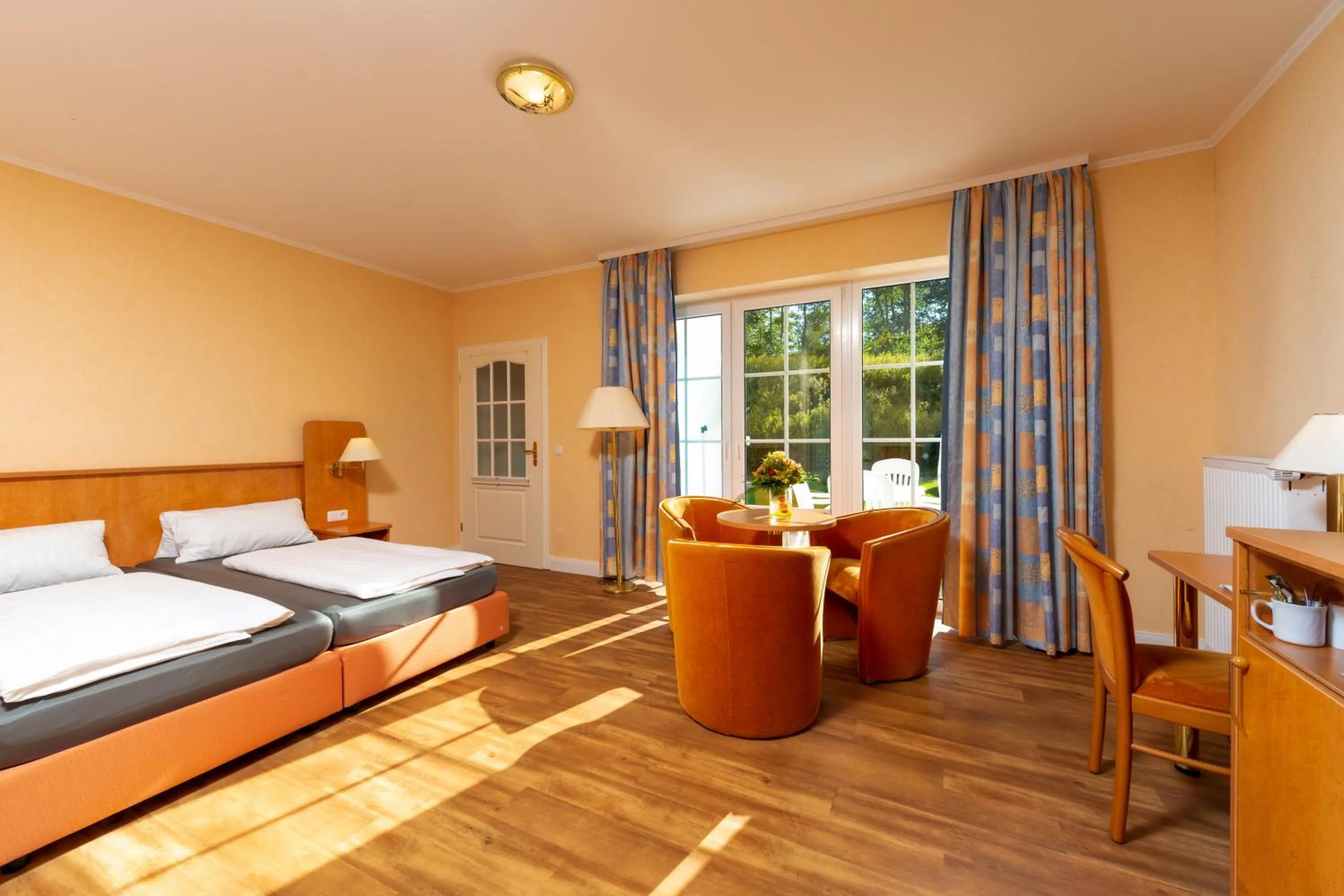 Photo of the whole room in Waldhotel Humboldtsee