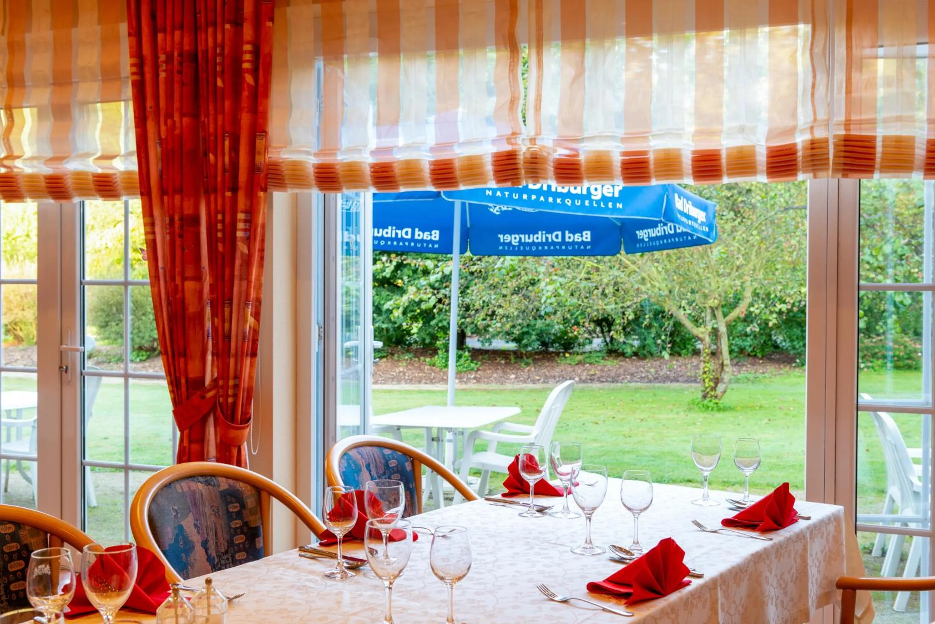 Restaurant/places to eat in Waldhotel Humboldtsee