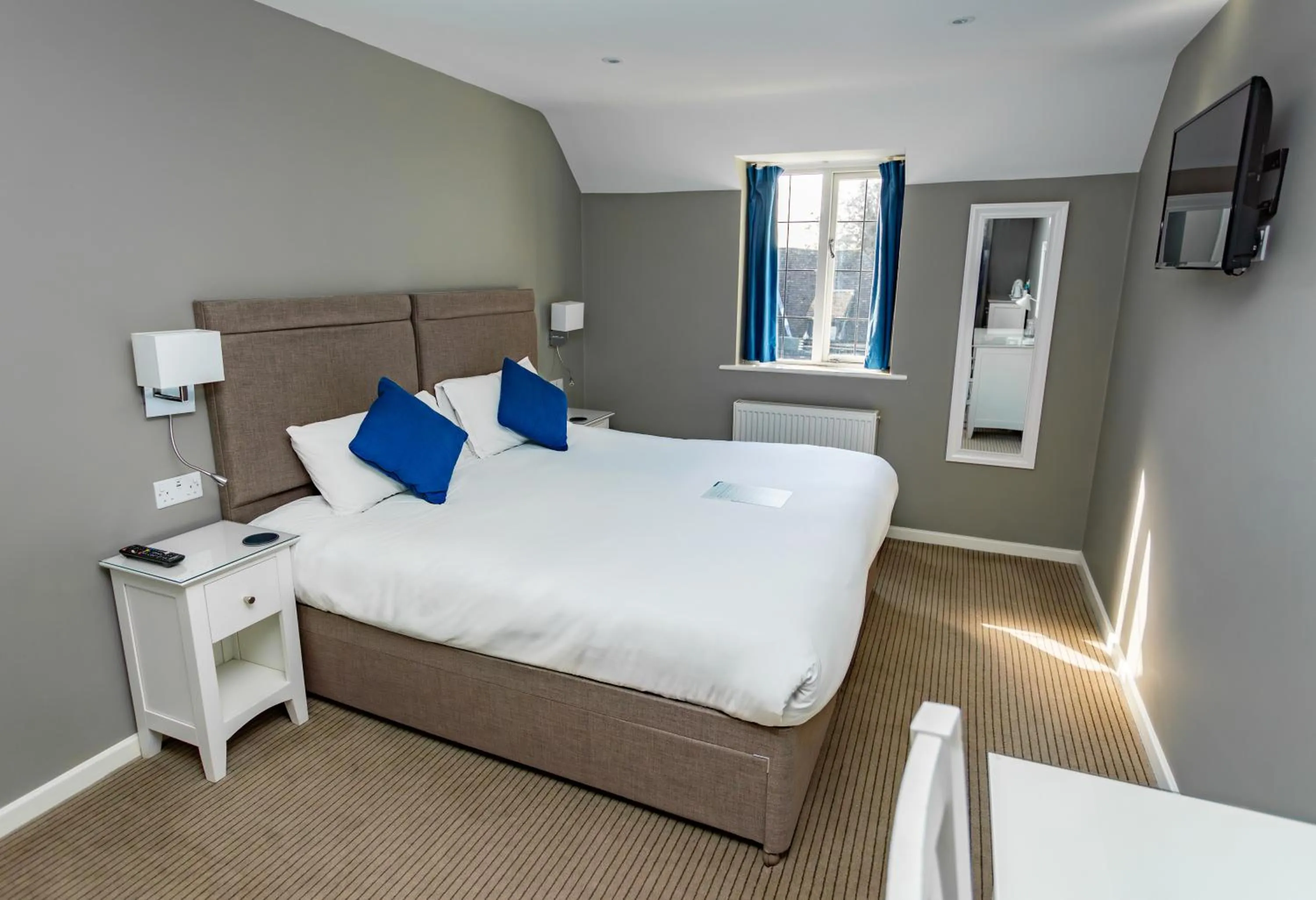 Bed in The Thatch Inn