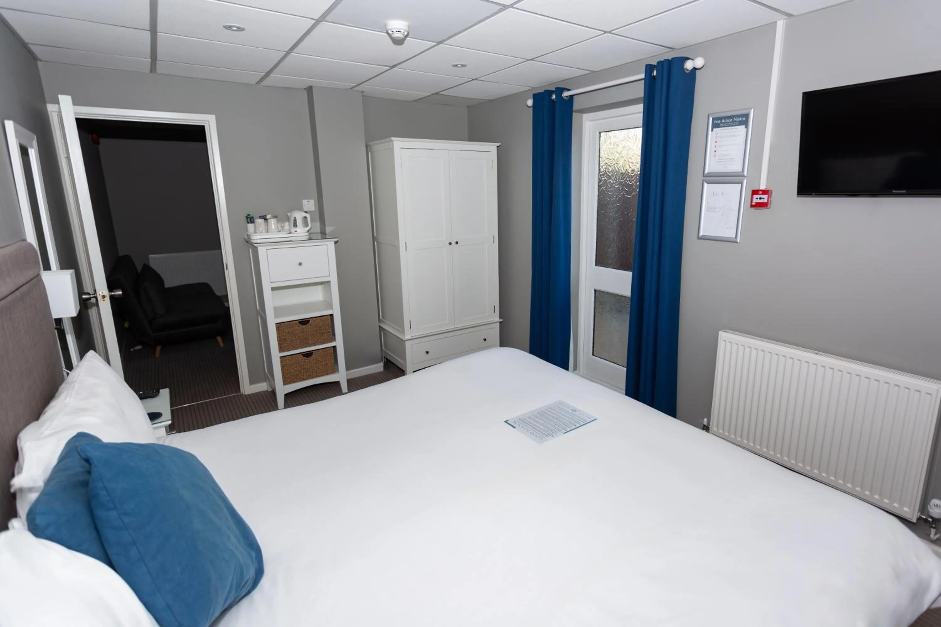 Bed in The Thatch Inn