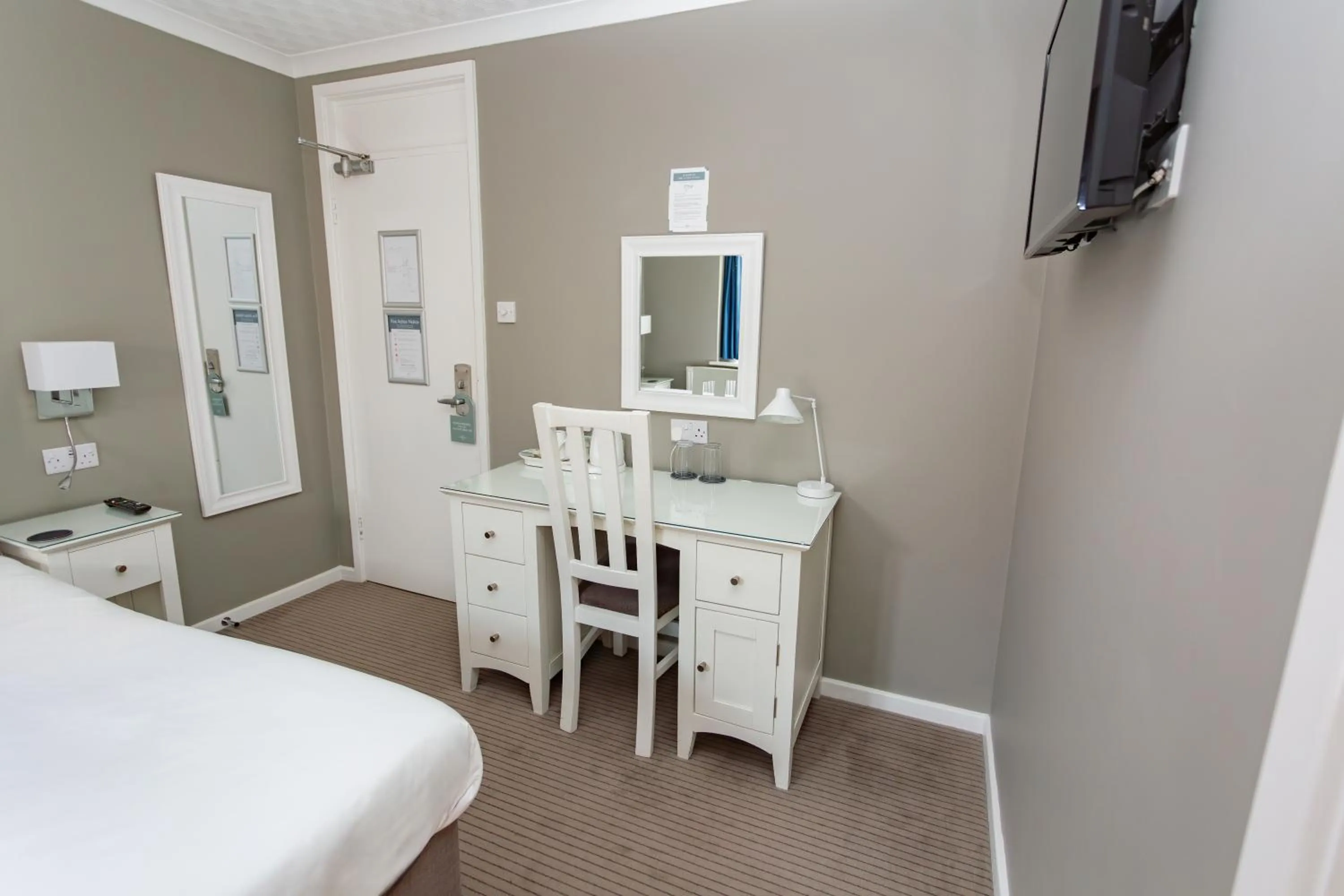 Bed in The Thatch Inn