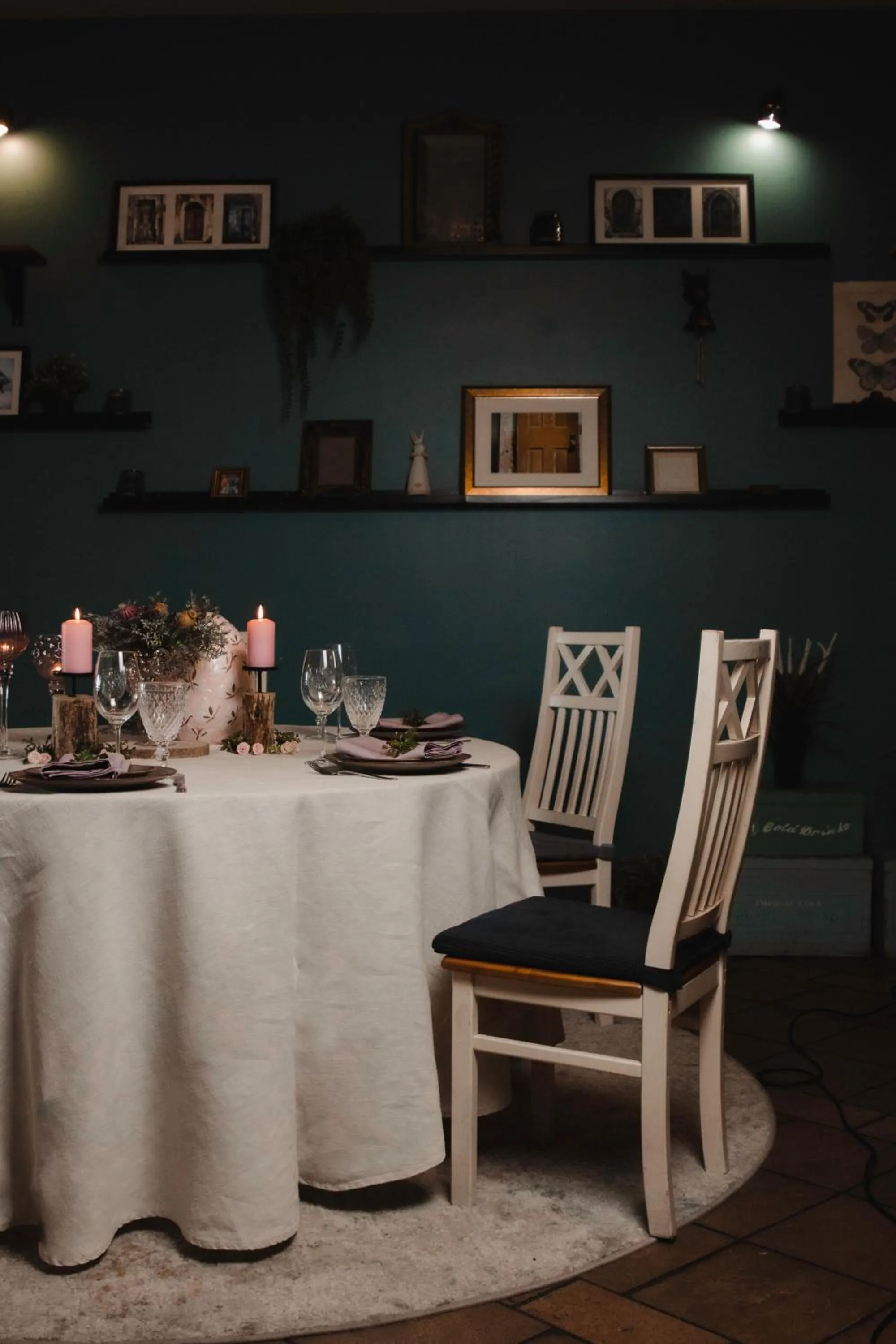 Restaurant/places to eat in Porto Resort