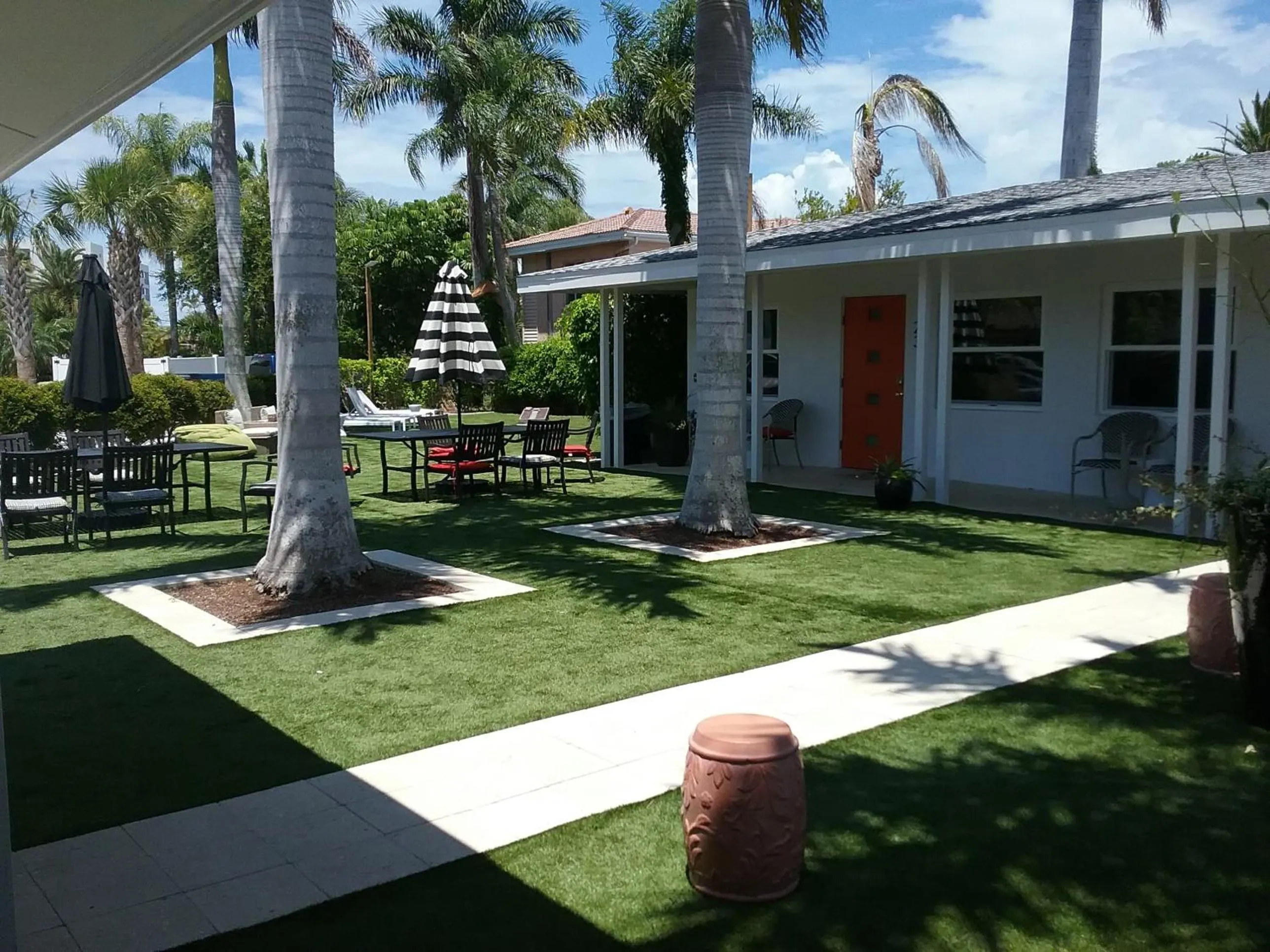 Property building in Captiva Beach Resort (open private beach access)