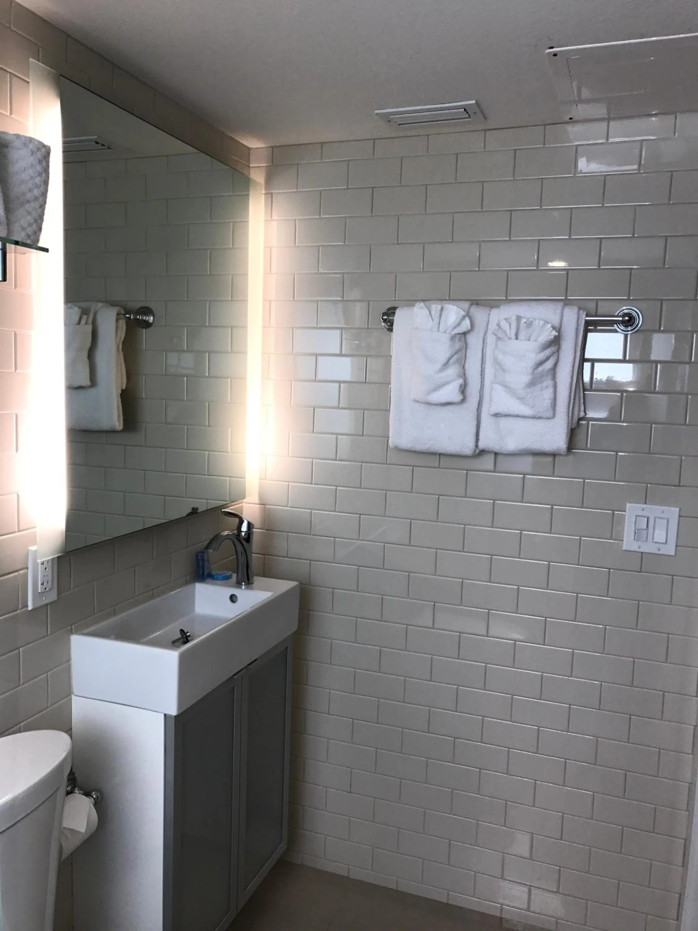 Bathroom in Captiva Beach Resort (open private beach access)