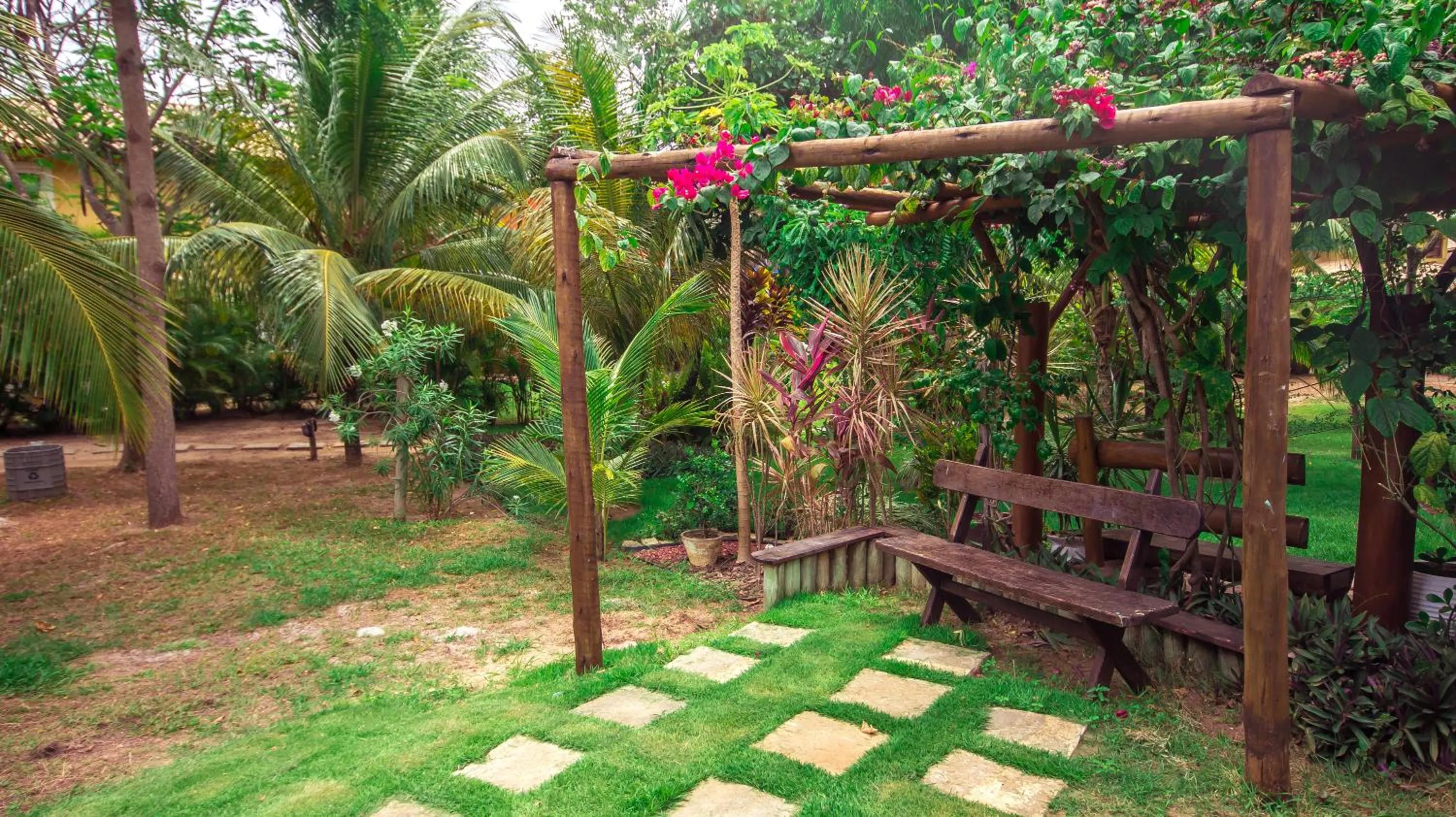 Garden in Porto Zarpa Hotel