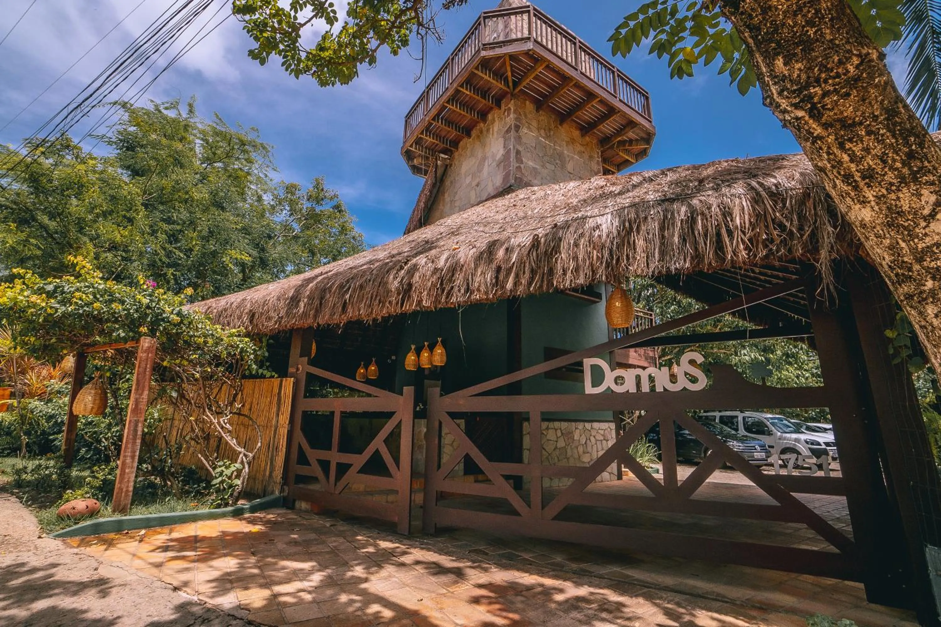 Facade/entrance in Domus Villas