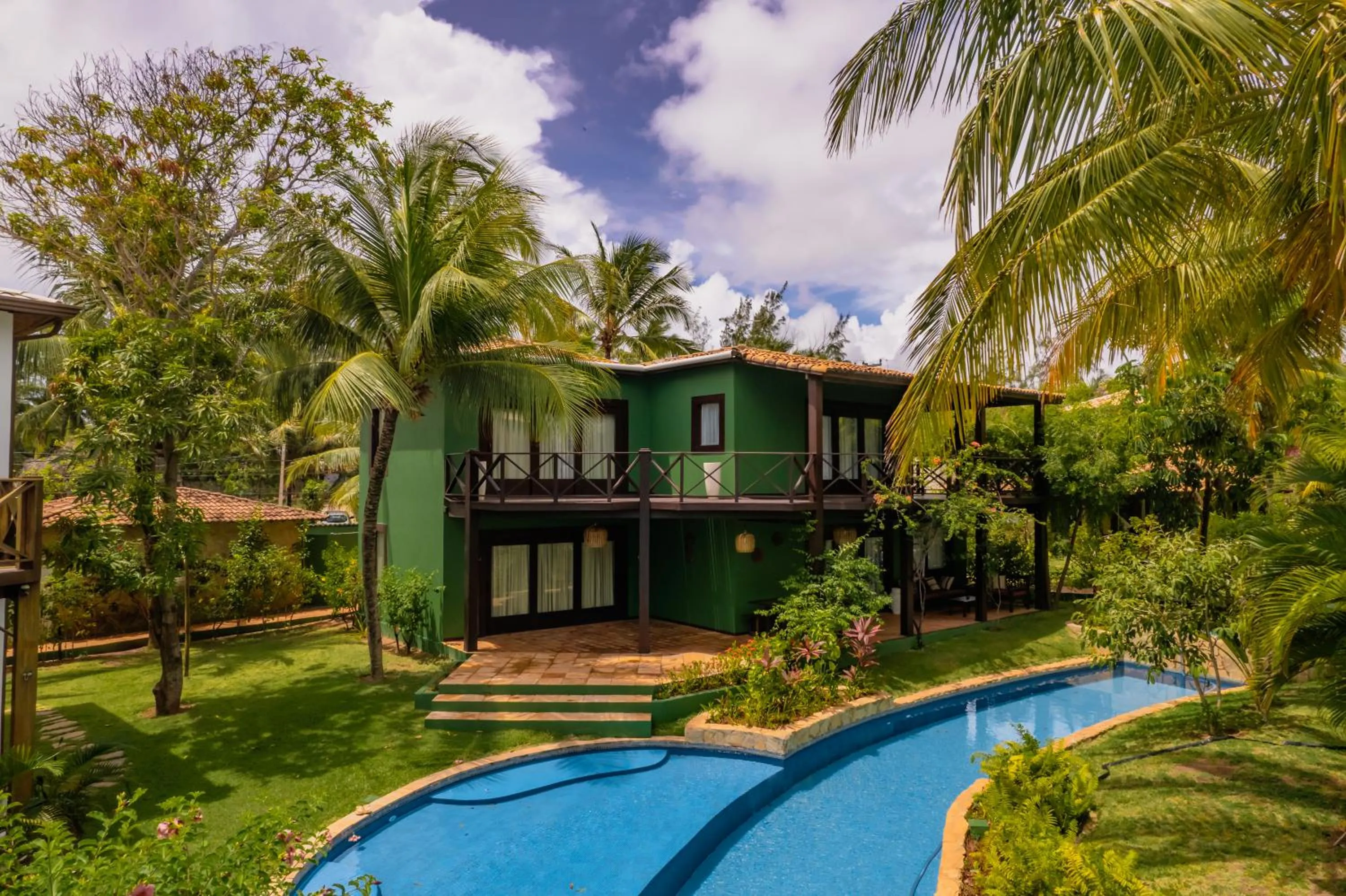 Property building in Domus Villas