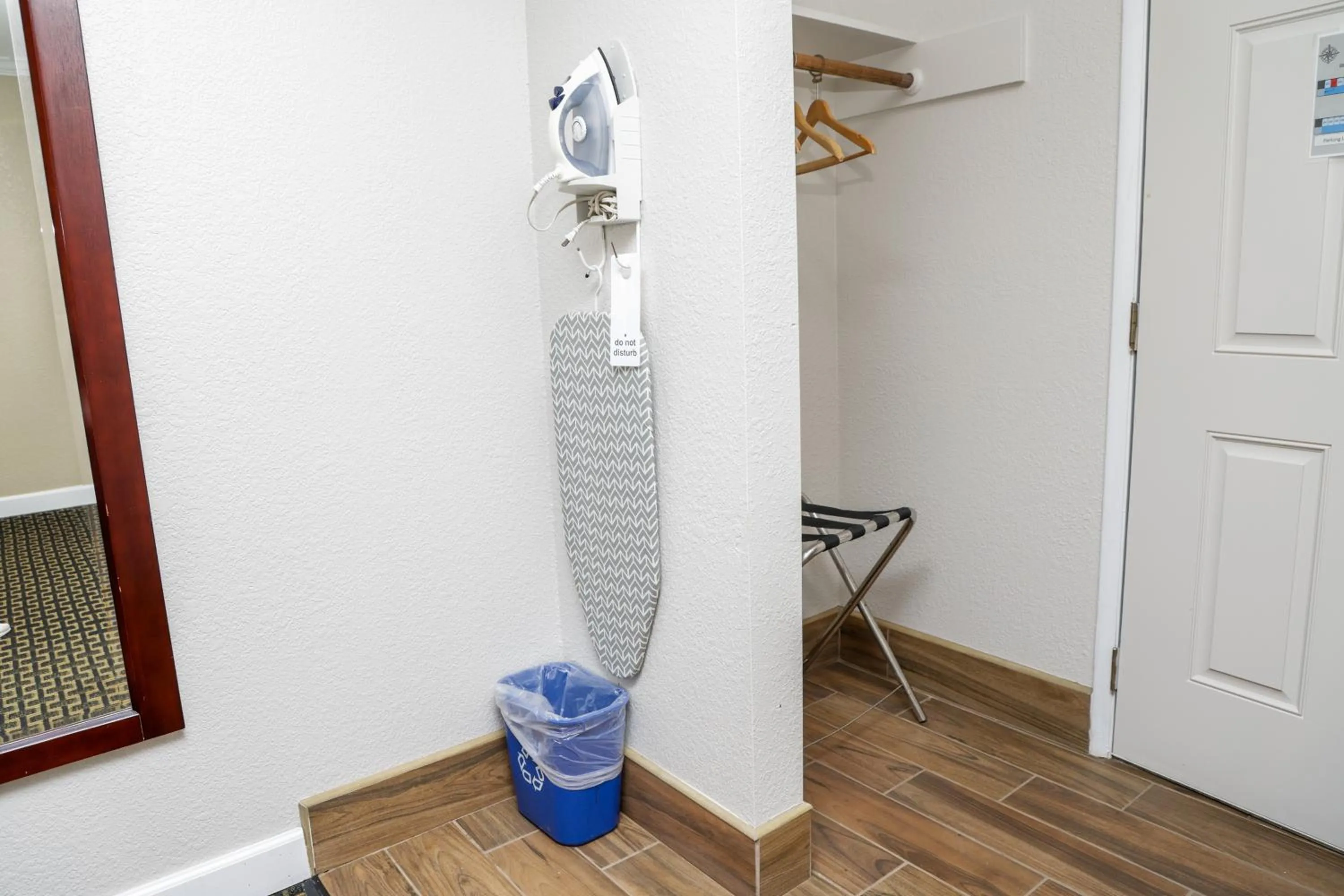 Sea Breeze Inn - San Simeon