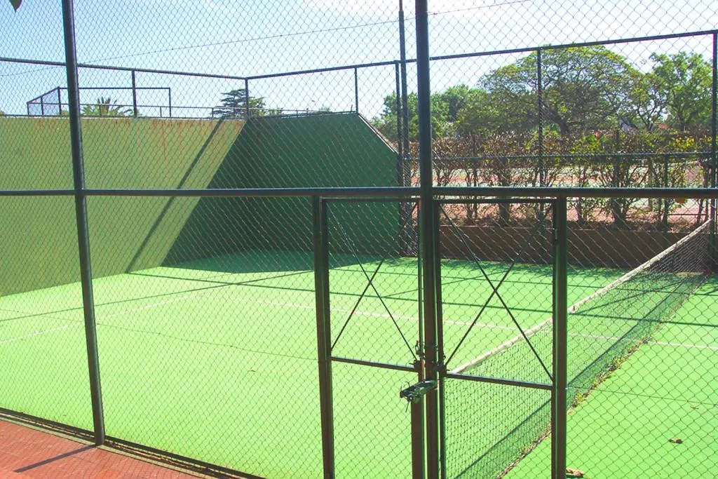 Tennis court in El Mirador Hotel & Spa