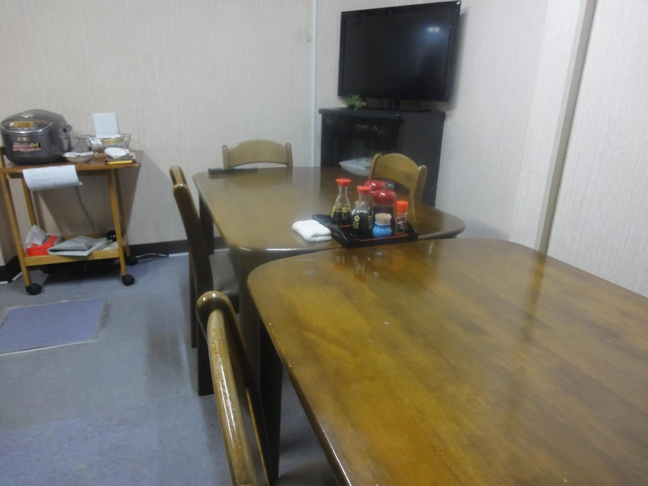 Restaurant/places to eat in Kasuga Ryokan