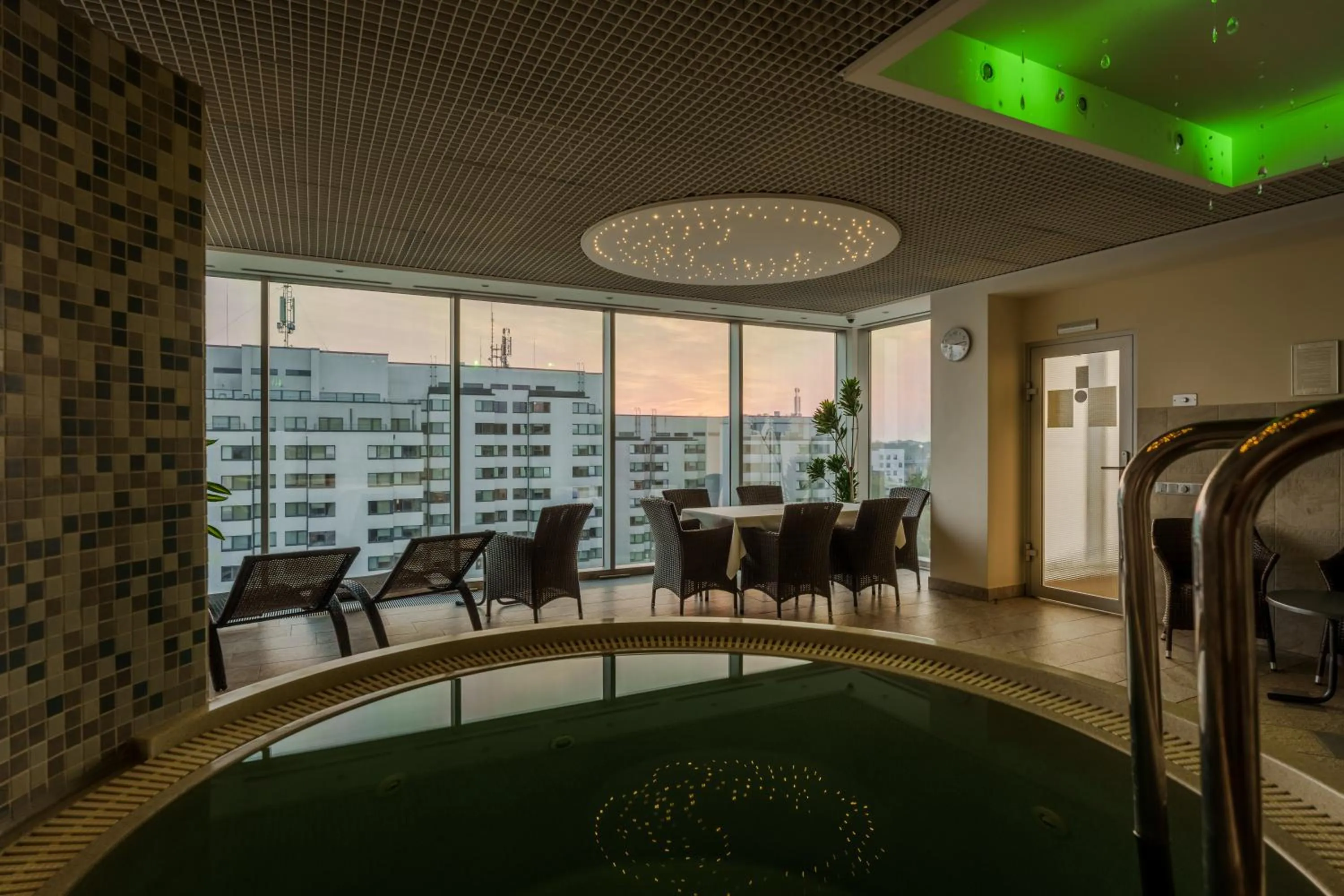 Sauna in Riga Islande Hotel with FREE Parking