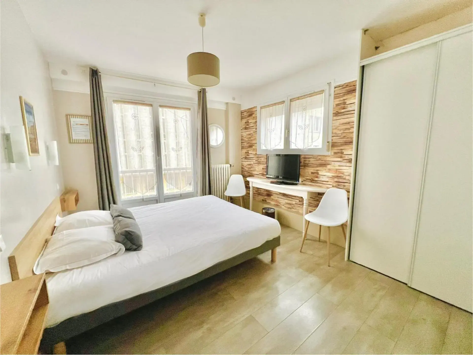 Double Room in Hôtel Le Littoral - Berck sur Mer Double Room in Hôtel Le Littoral - Berck sur Mer