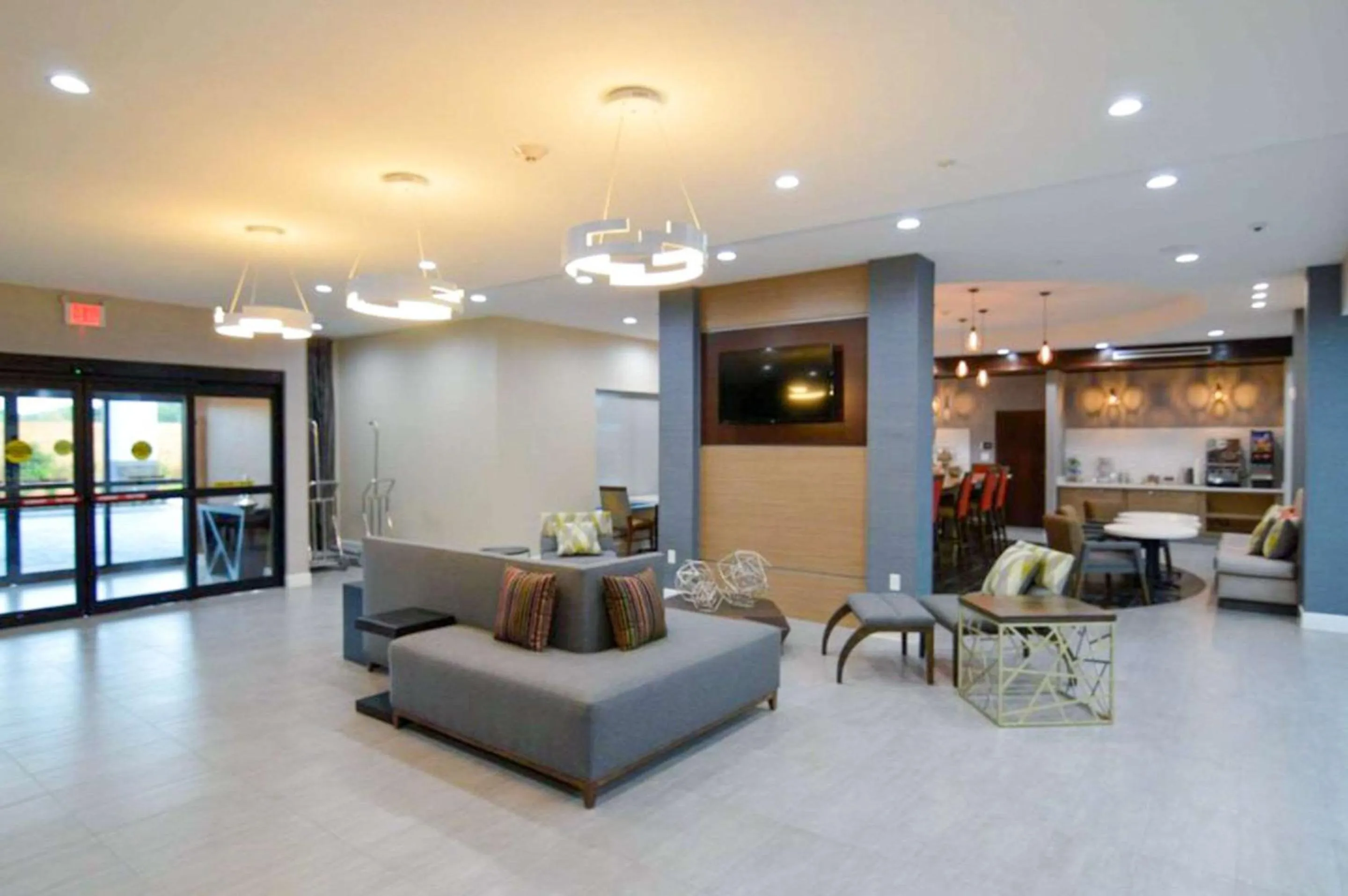 Lobby or reception in Comfort Inn & Suites Houston I-45 North - IAH