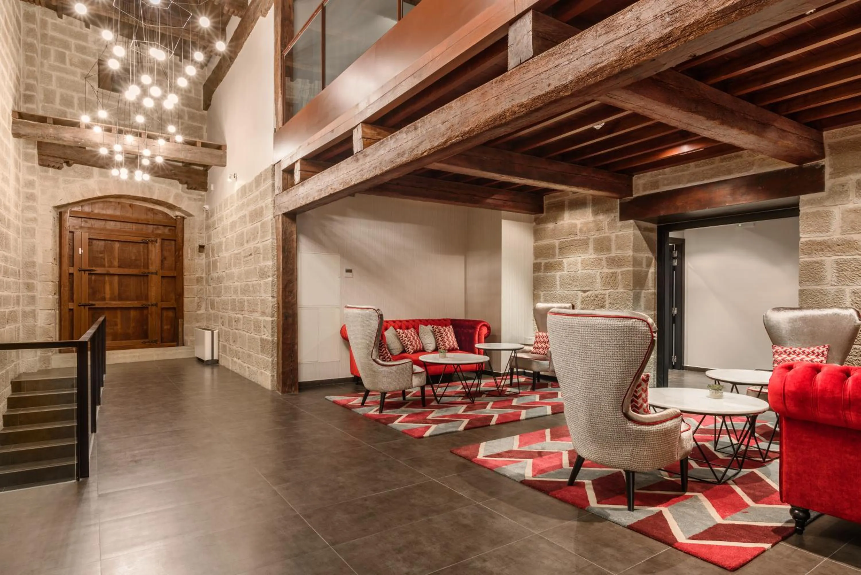 Communal lounge/ TV room in Eurostars Fuerte Ruavieja