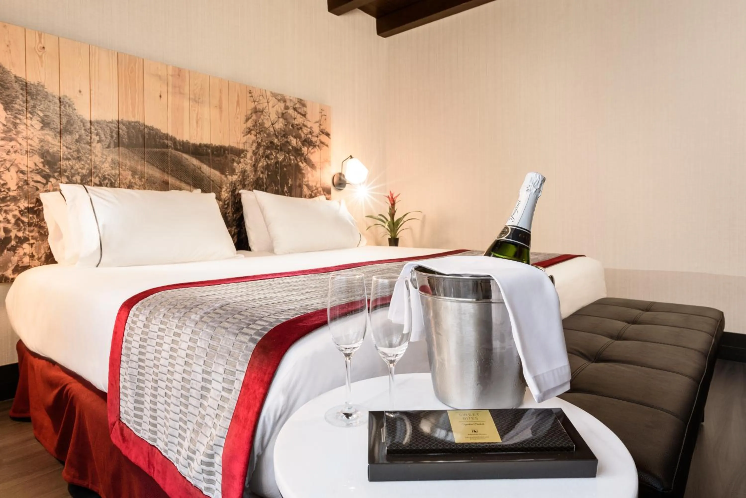 Bed in Eurostars Fuerte Ruavieja