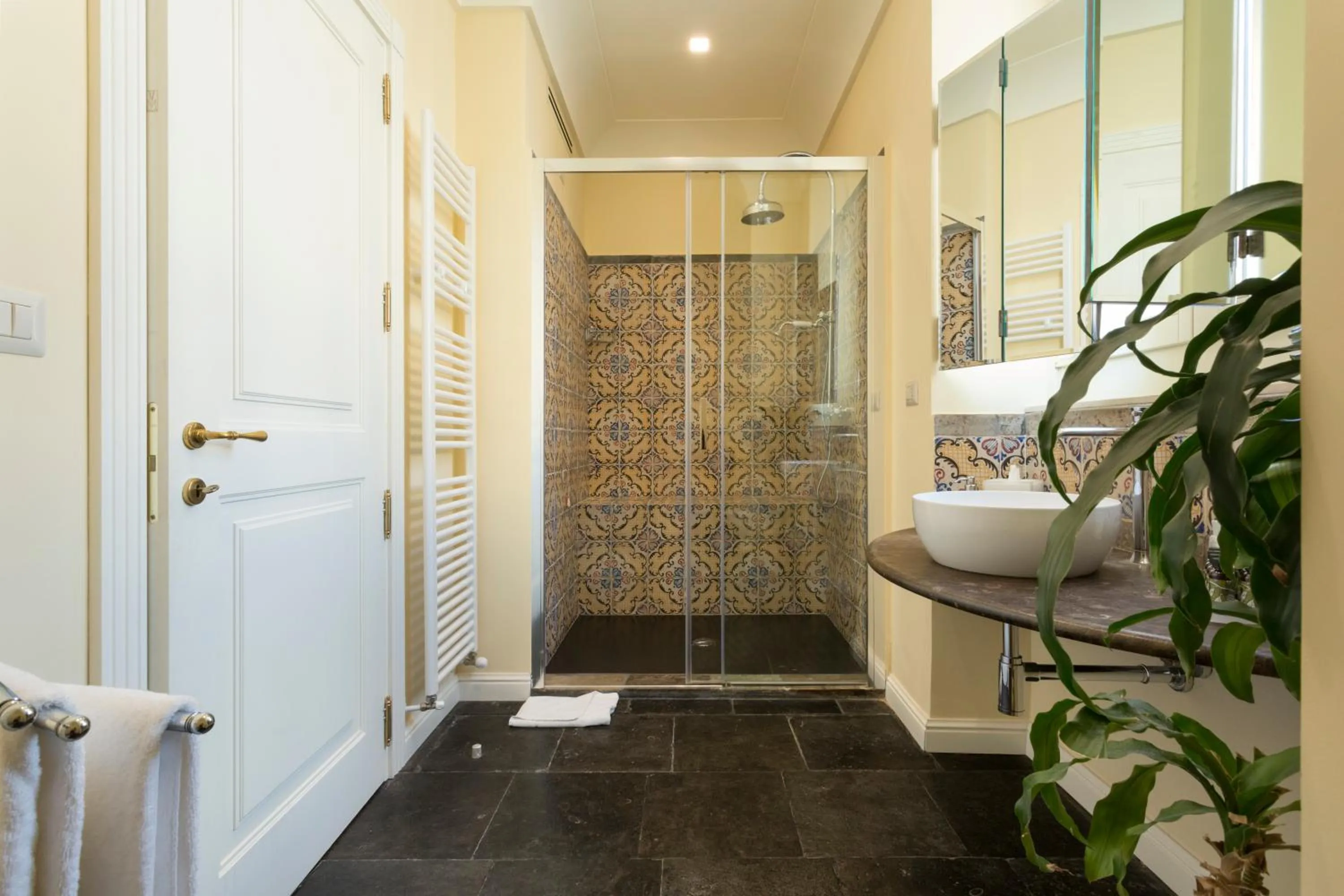 Bathroom in San Carlo Suites