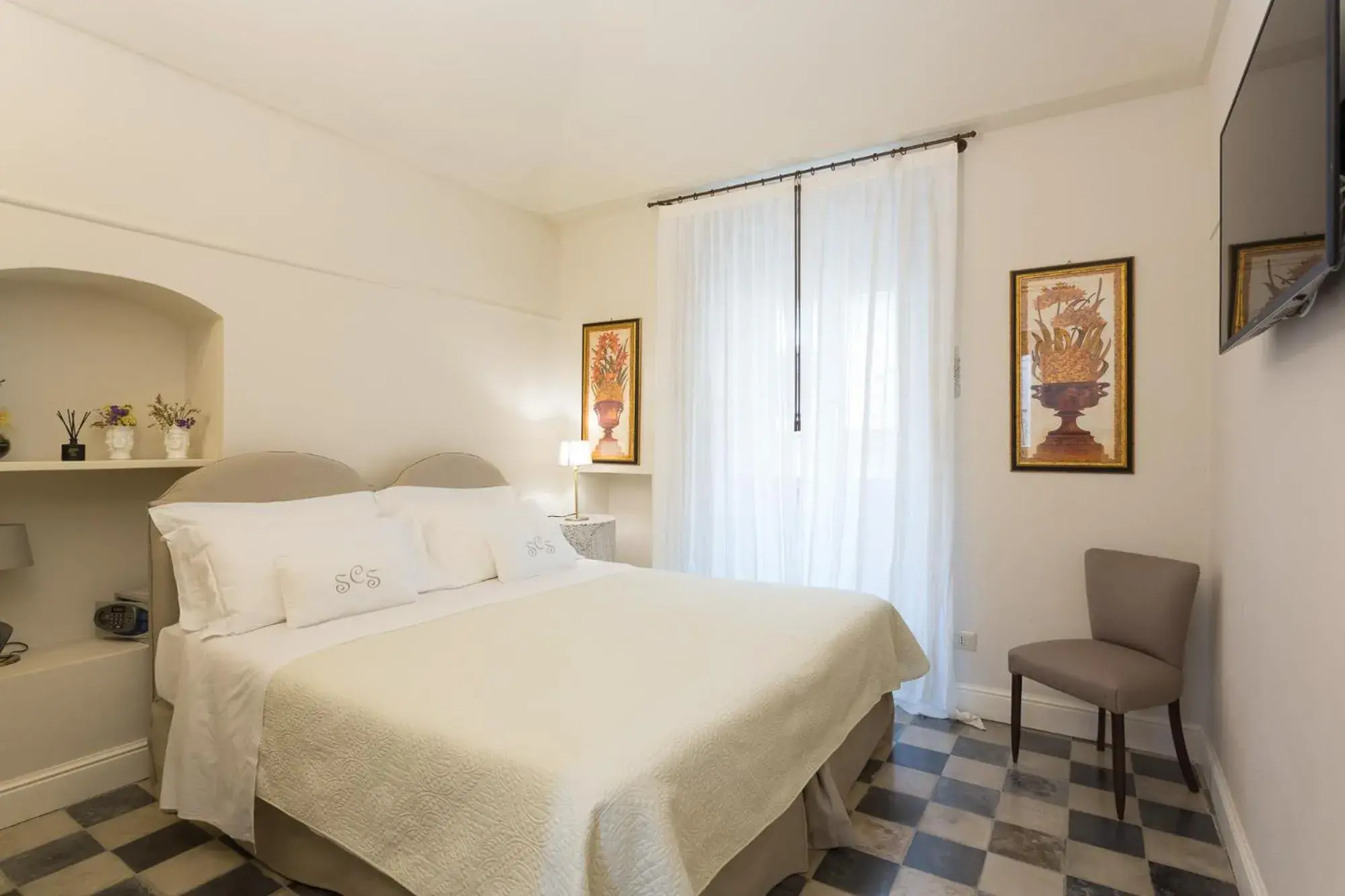 Double or Twin Room in San Carlo Suites Double or Twin Room in San Carlo Suites