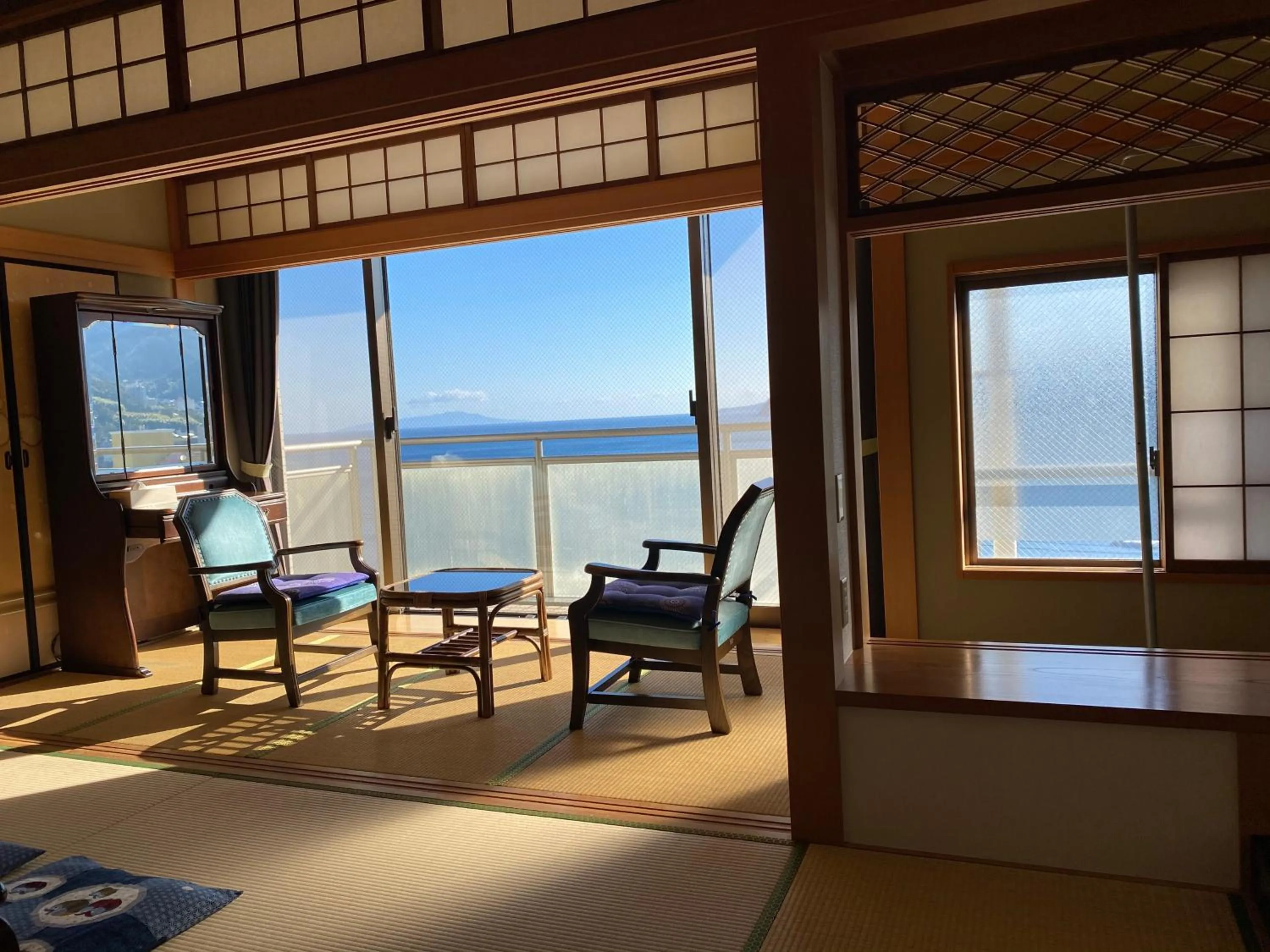Atami Onsen Guest House Megumi 5 minutes walk from Atami Station