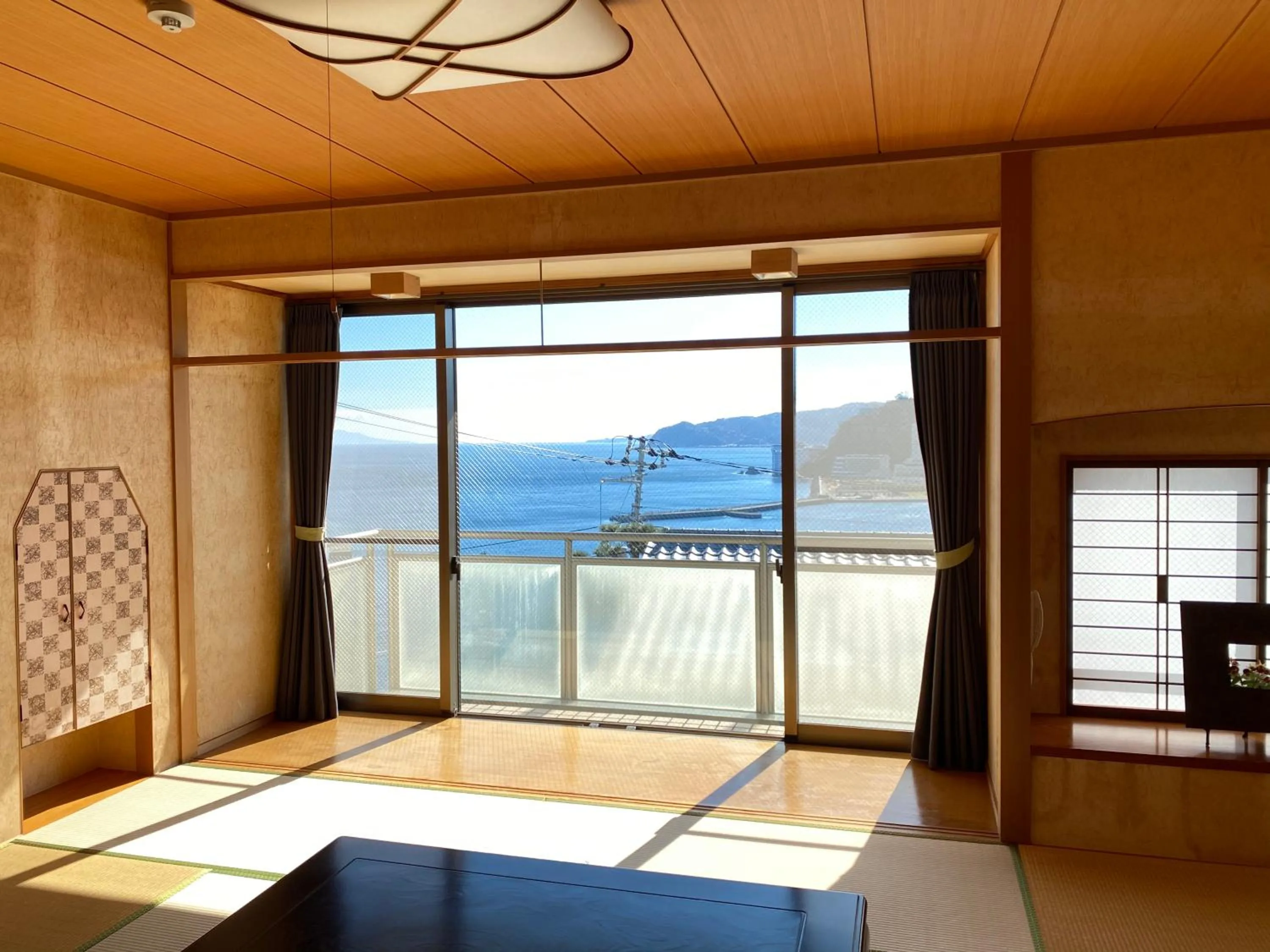 Atami Onsen Guest House Megumi 5 minutes walk from Atami Station
