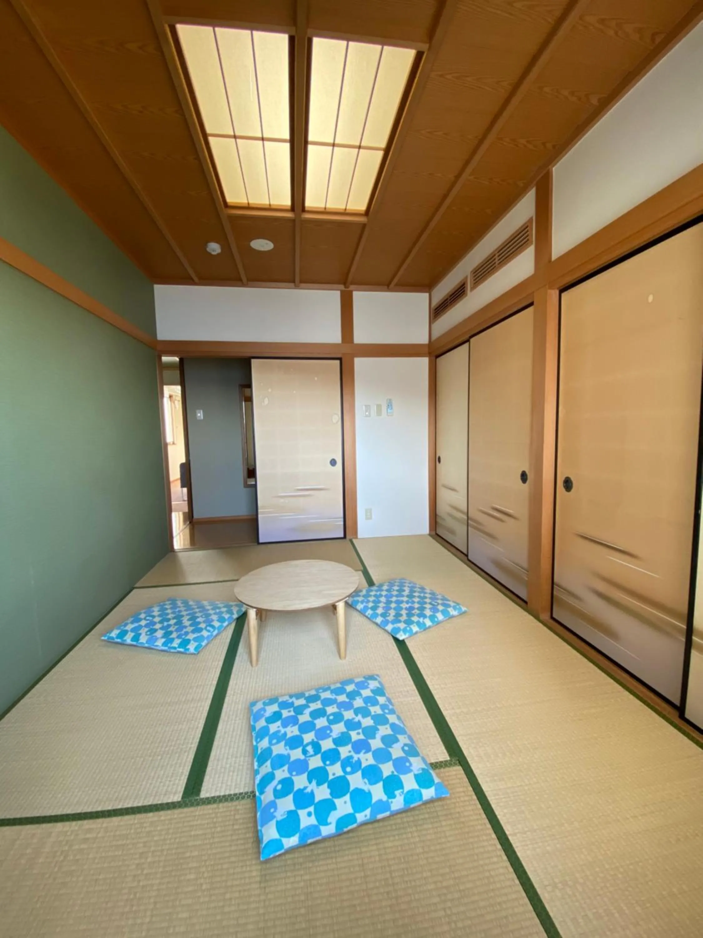 Atami Onsen Guest House Megumi 5 minutes walk from Atami Station