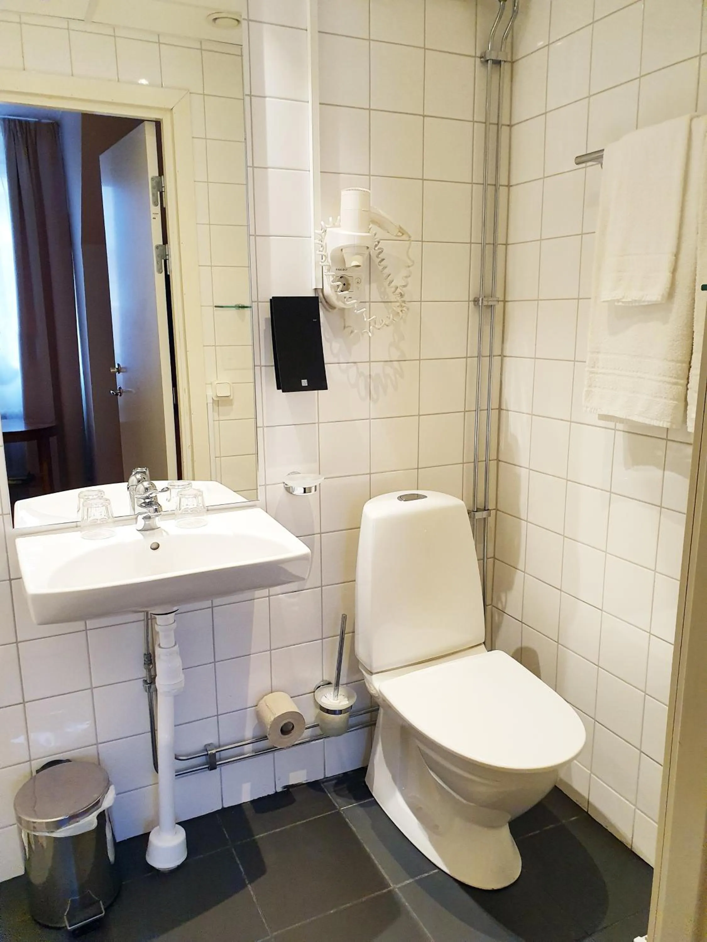 Bathroom in Hotel Bishops Arms Kristianstad