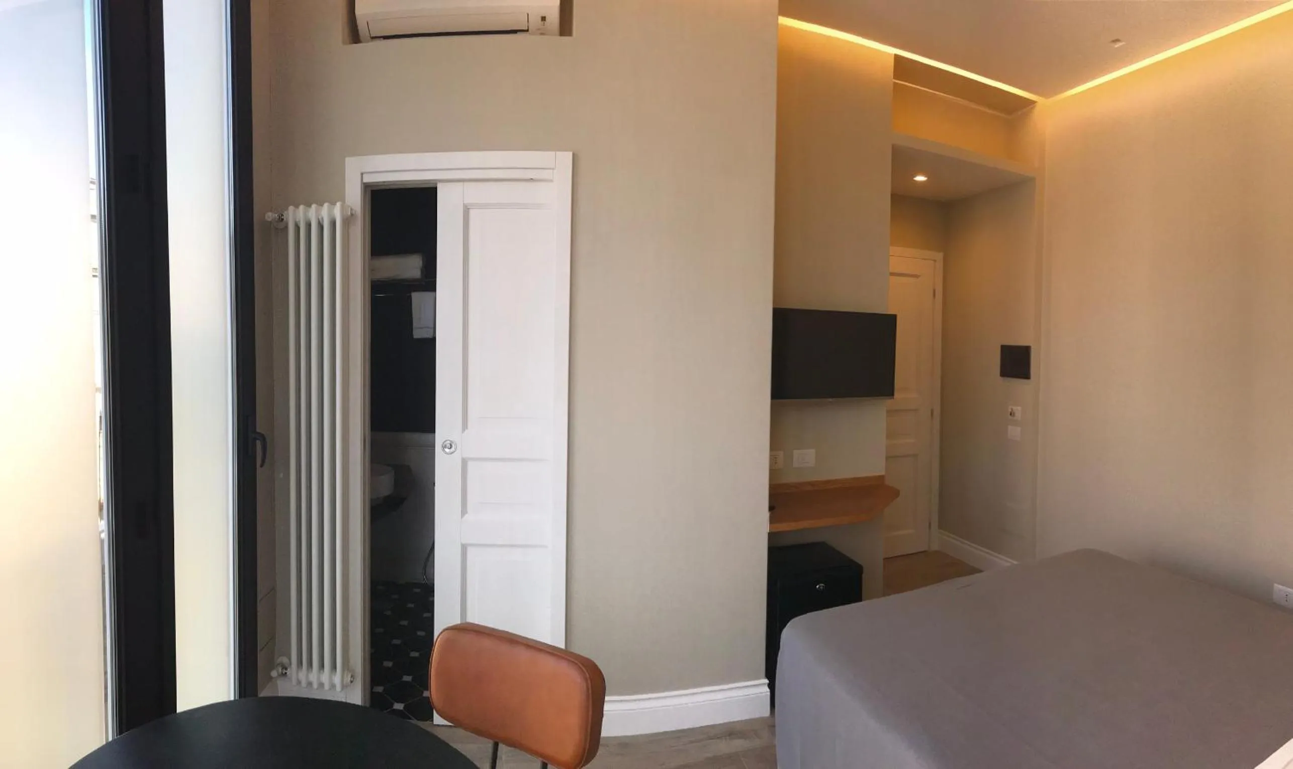 Bed in Ambra Noblesse