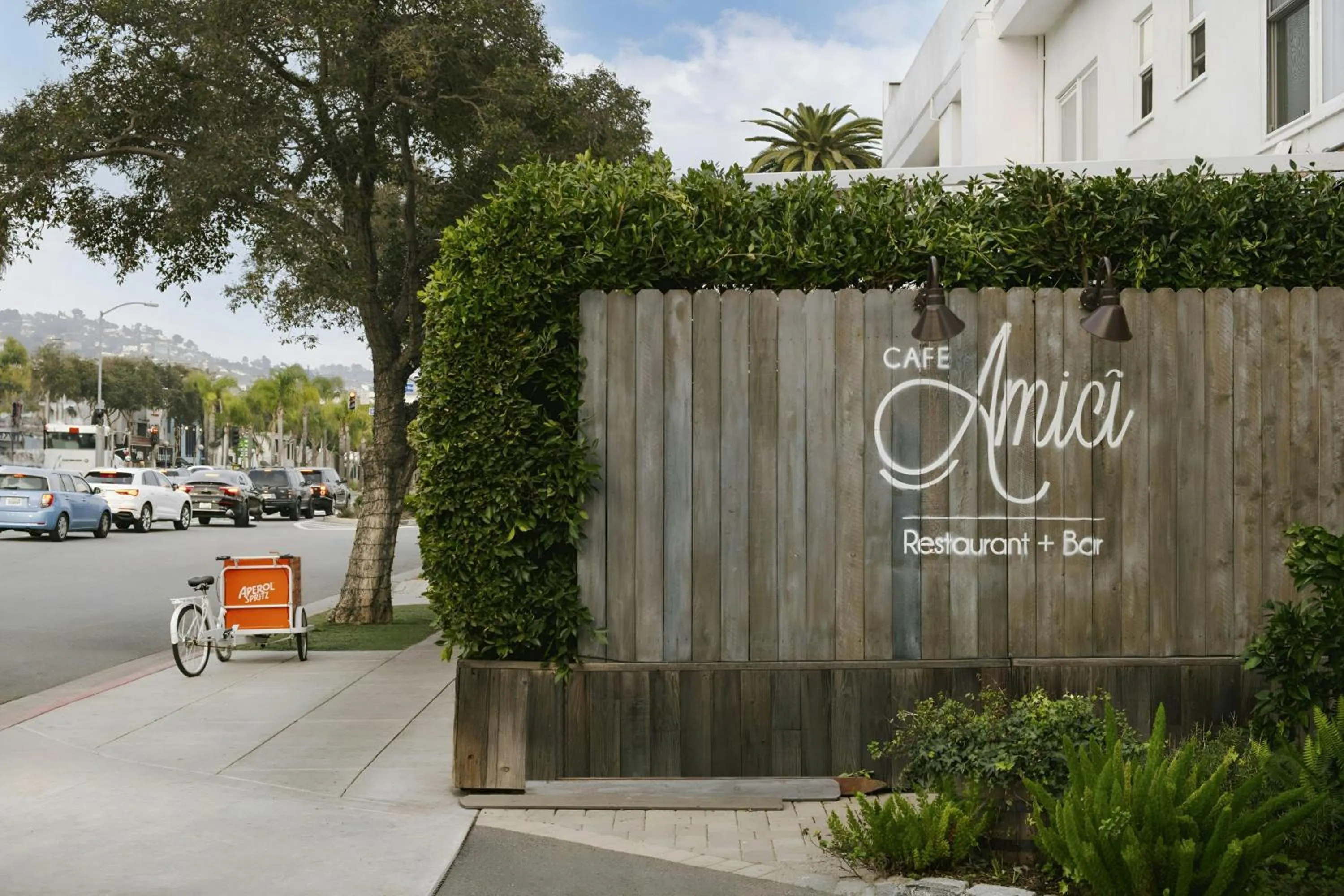 Restaurant/places to eat in Beverly Terrace Hotel Beverly Hills, Sonder by Marriott Bonvoy