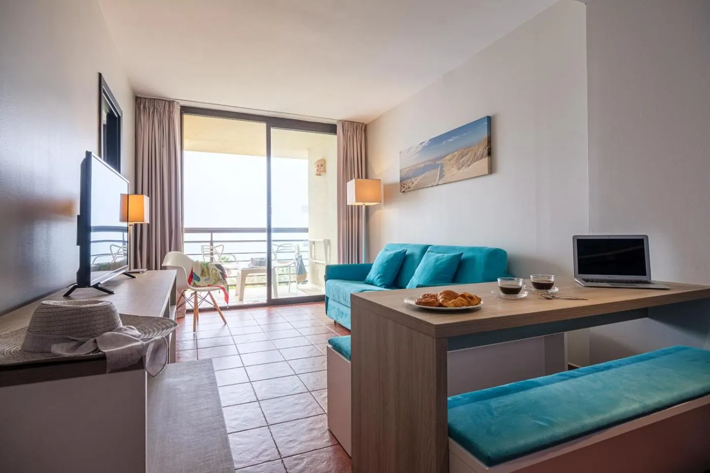 Living room, Bed in Estival Islantilla