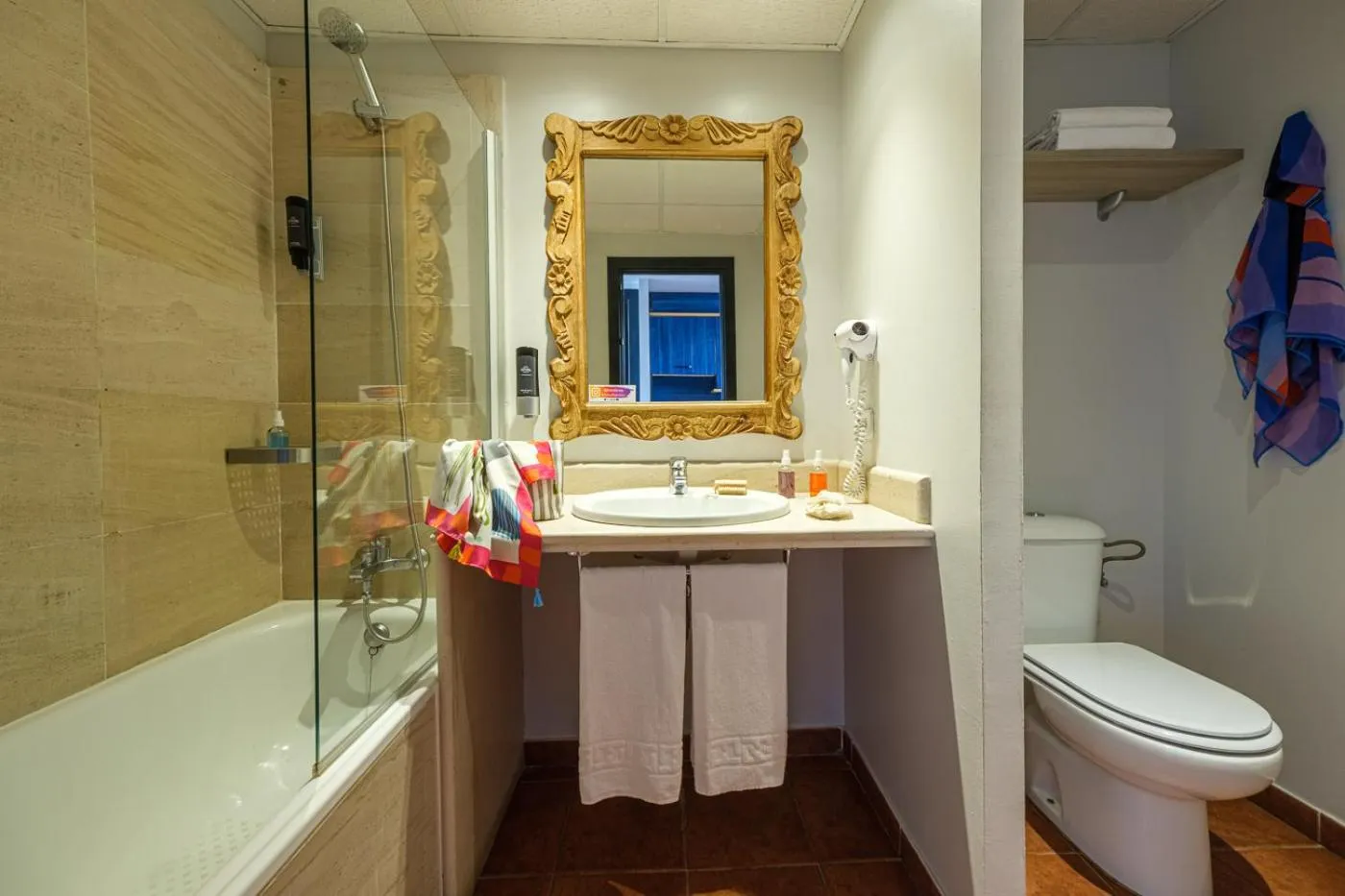 Bathroom in Estival Islantilla