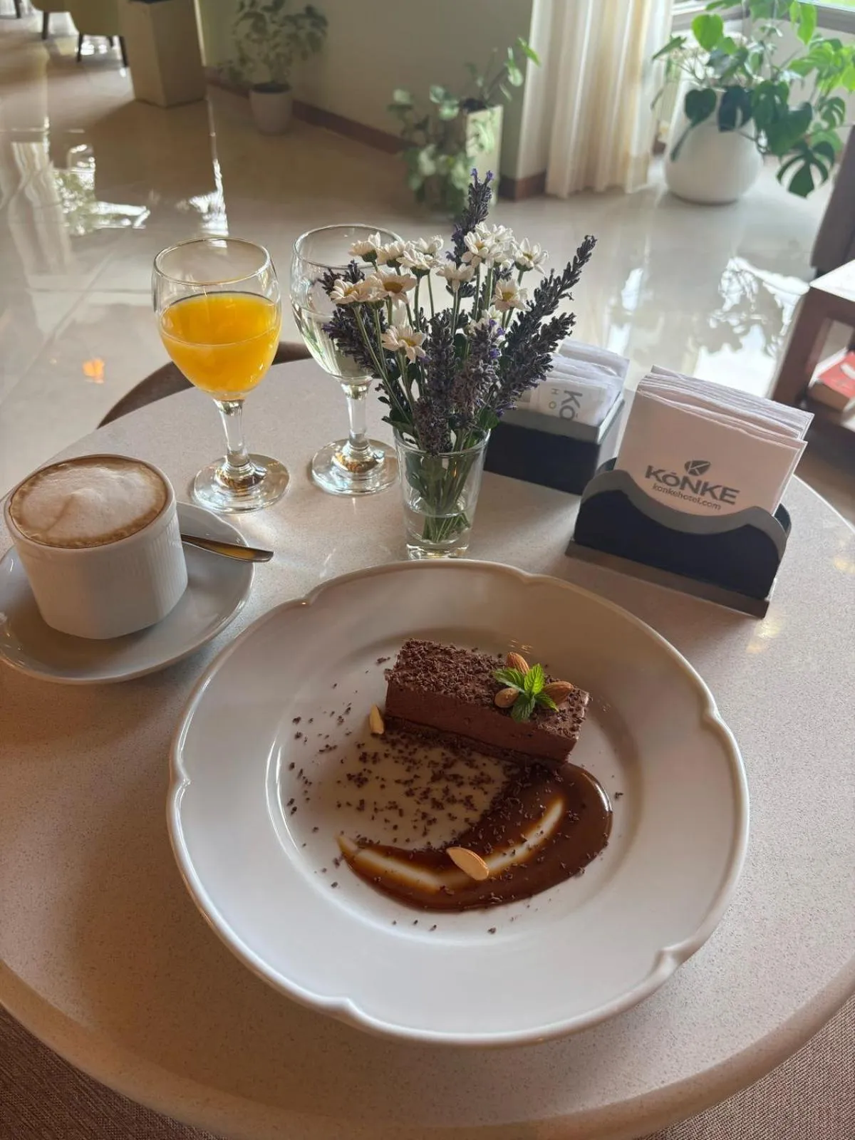 Food in Konke Calafate Hotel