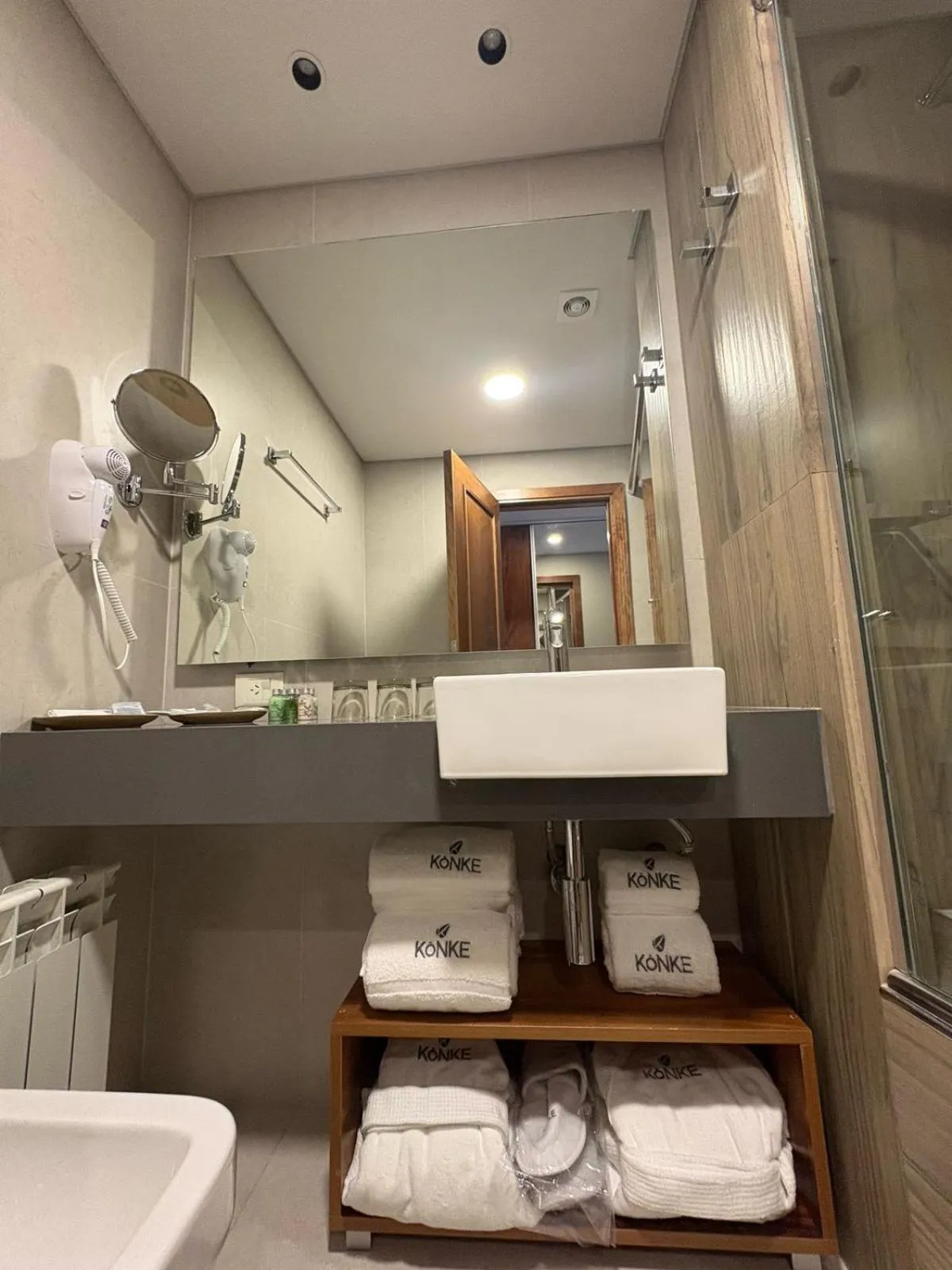 Bathroom in Konke Calafate Hotel