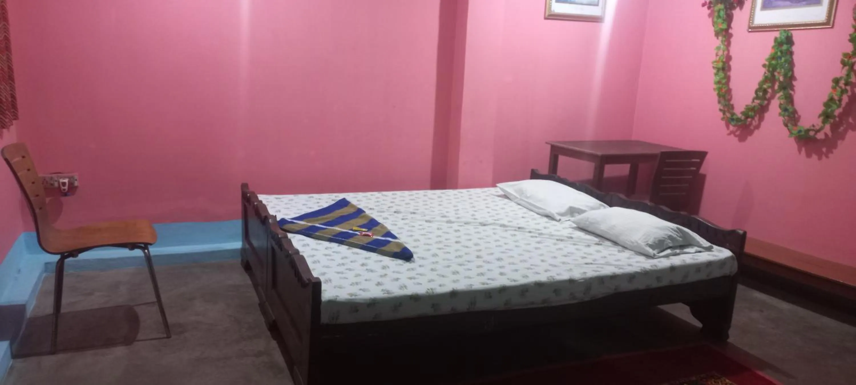 Bed in Kiran Guest House
