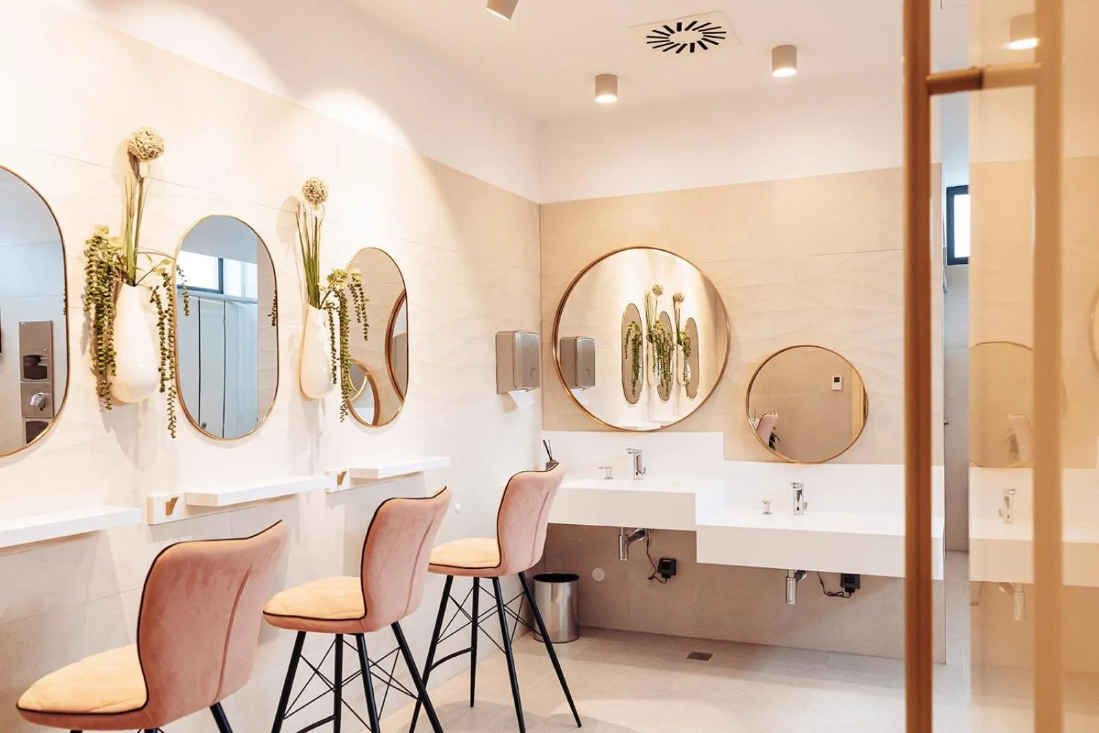 Toilet in Antunović Hotel East