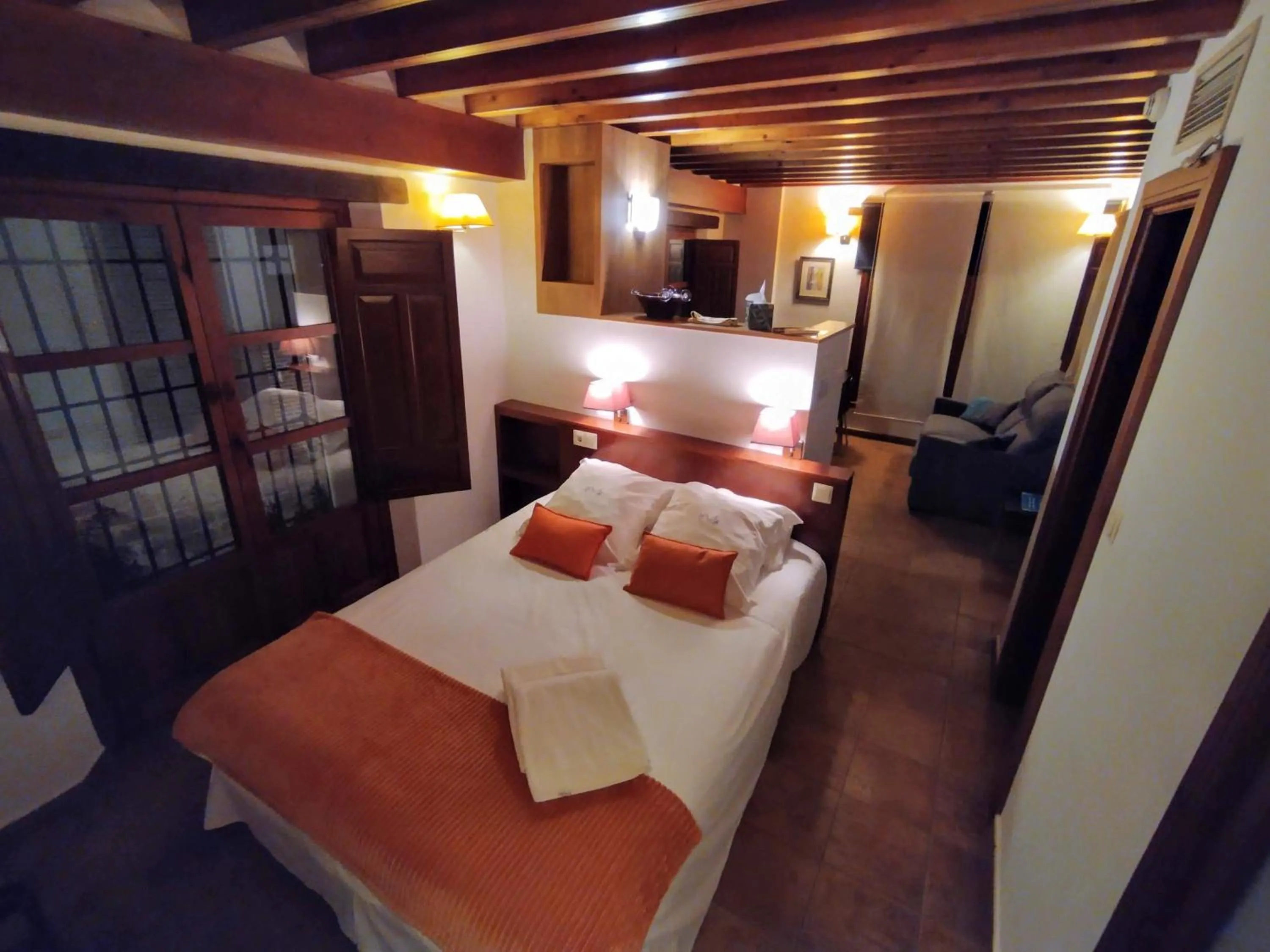 Bedroom, Bed in Apartamentos Alhambra