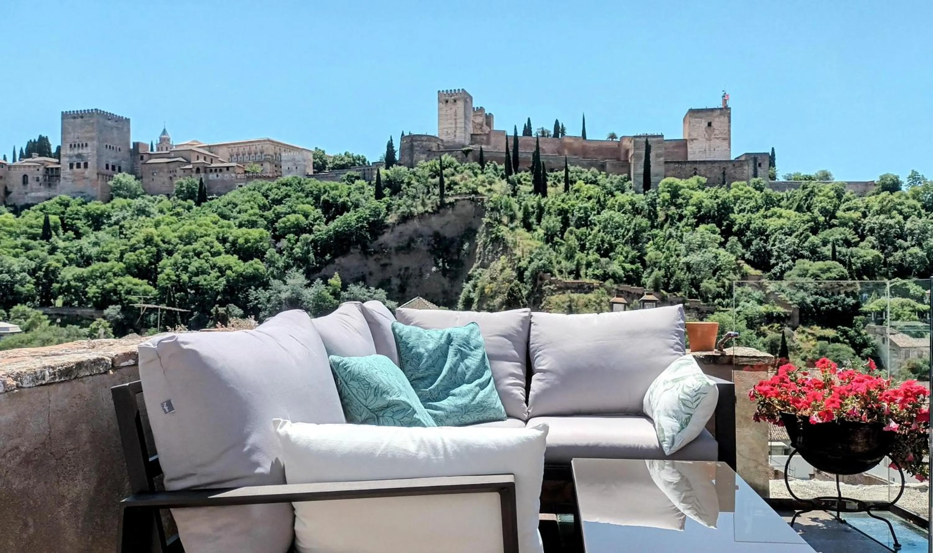 Balcony/Terrace in Apartamentos Alhambra
