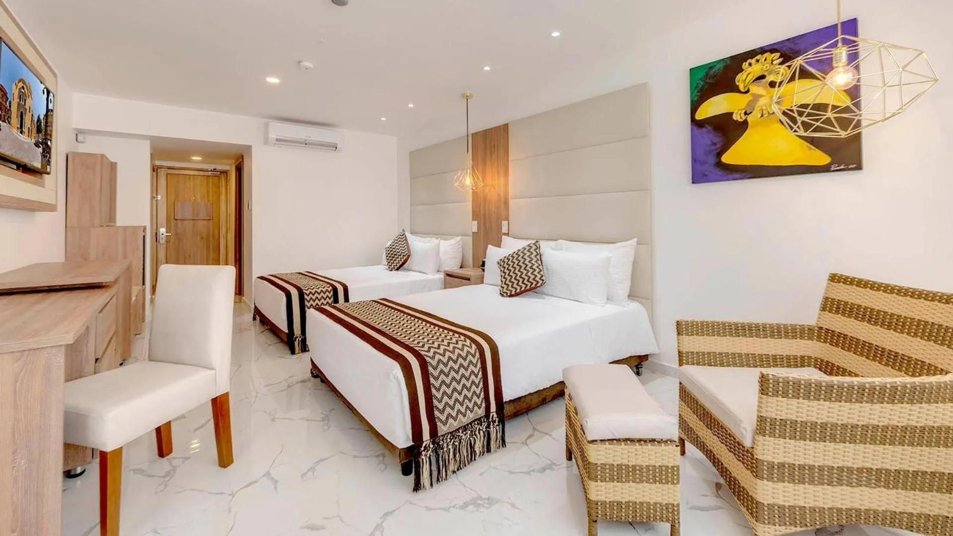 Photo of the whole room, Bed in Hotel Cartagena Plaza